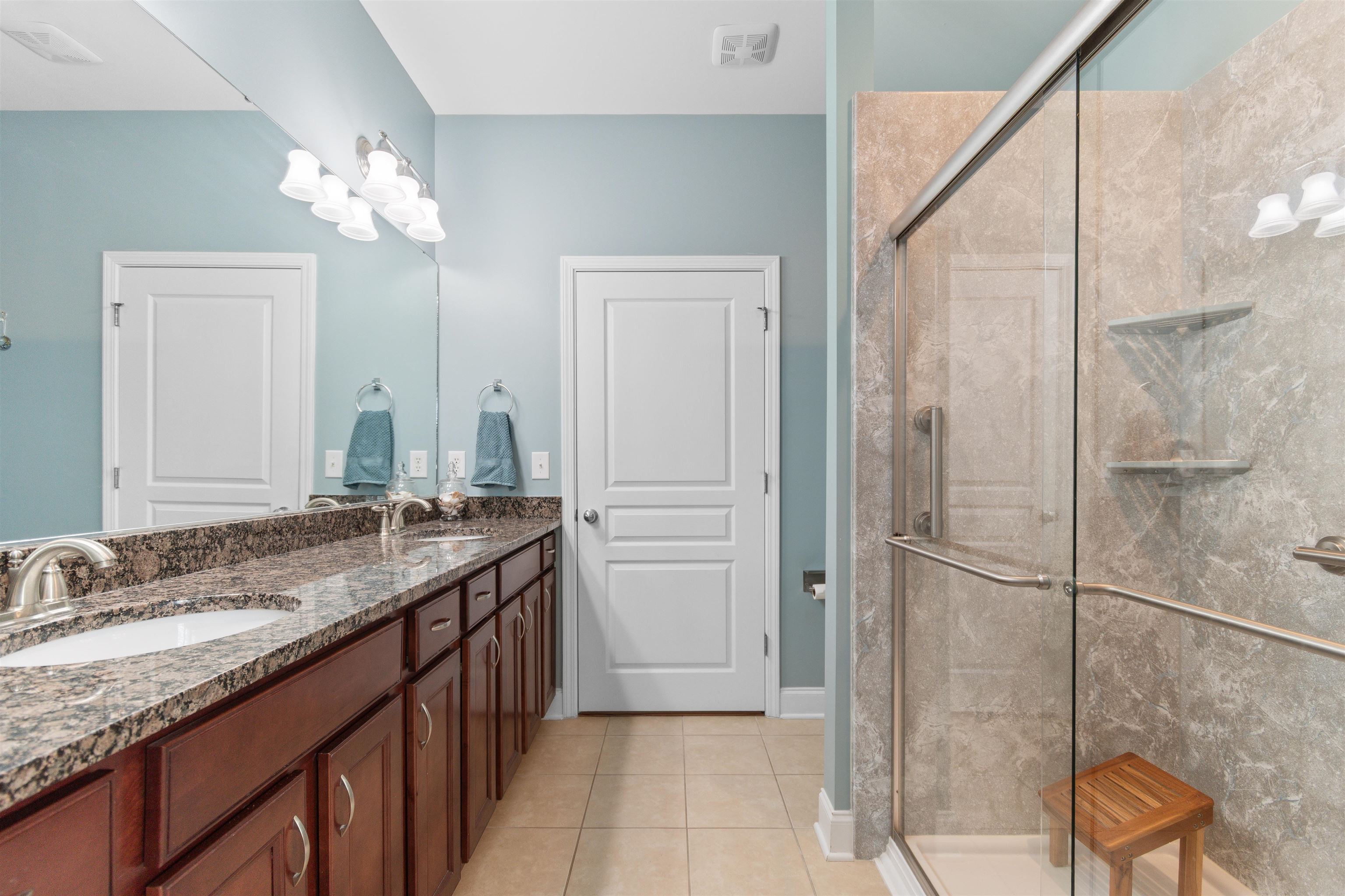 5100 Weatherwood Dr. Property Photo 20