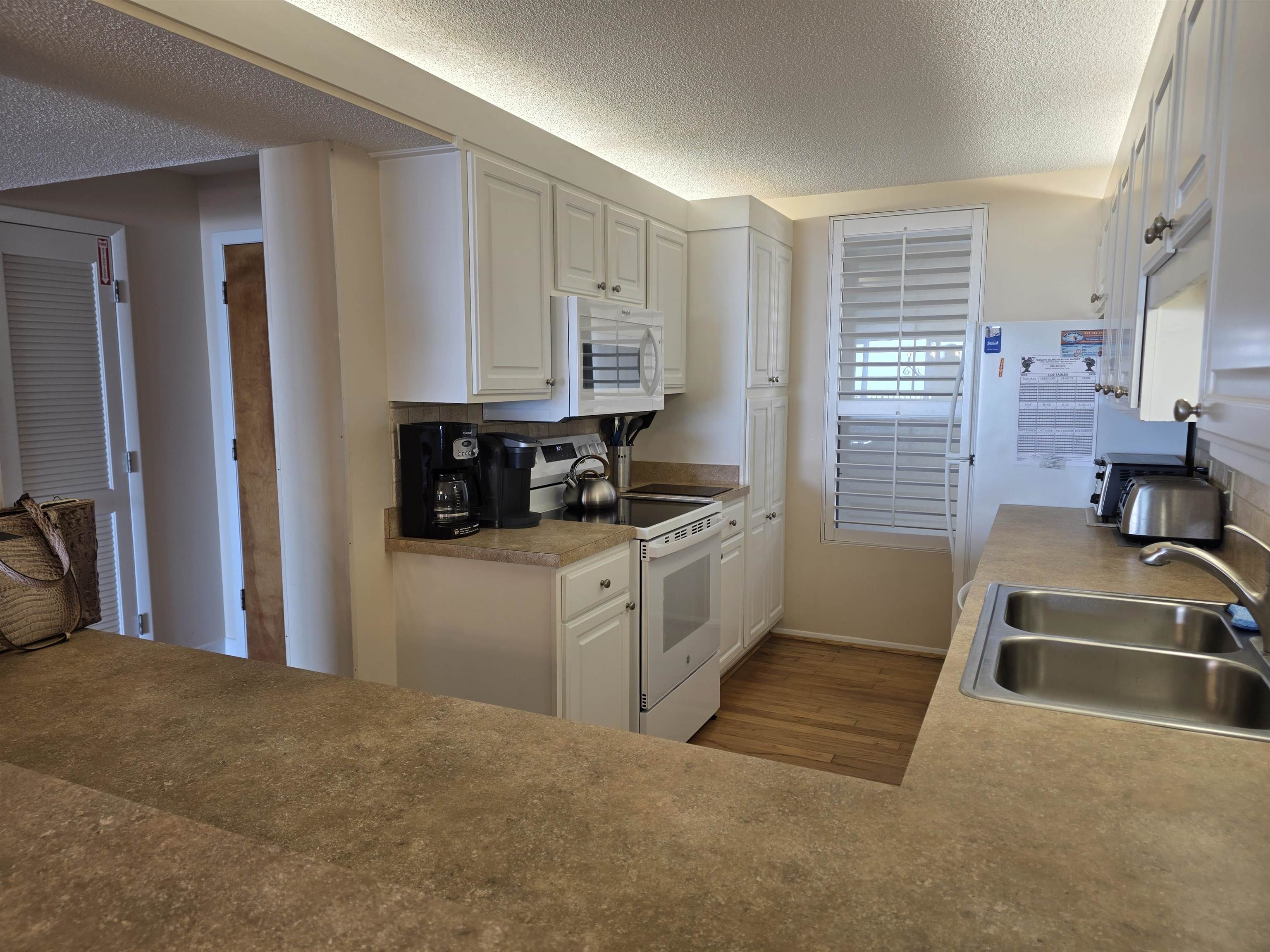 741 Retreat Beach Circle Property Photo 8