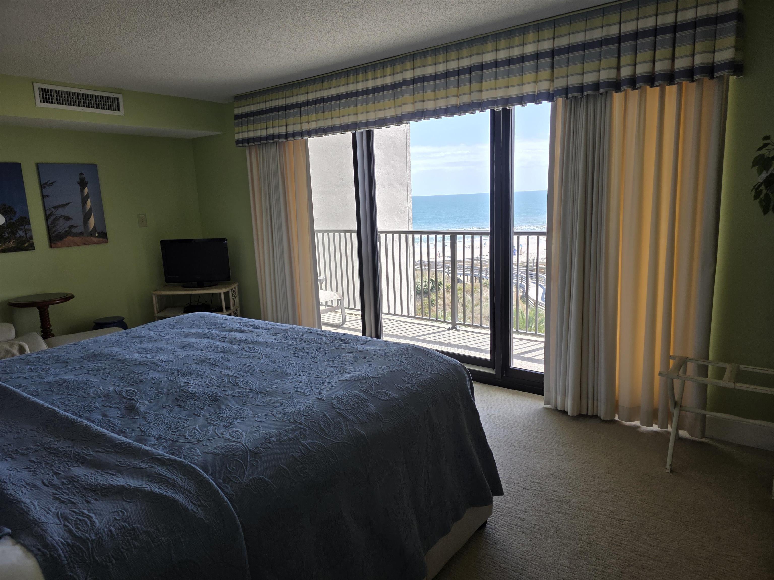 741 Retreat Beach Circle Property Photo 10