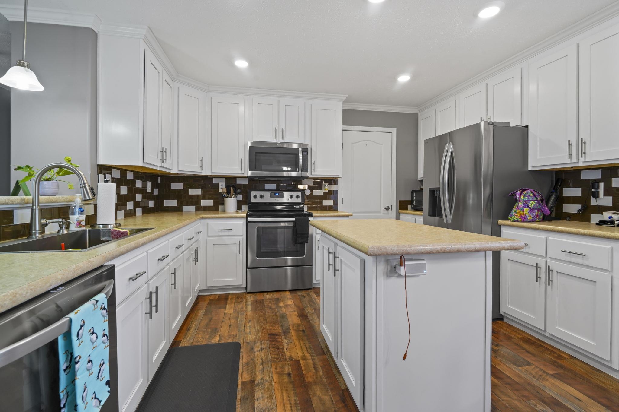 1141 Merrymount Dr. Property Photo 16
