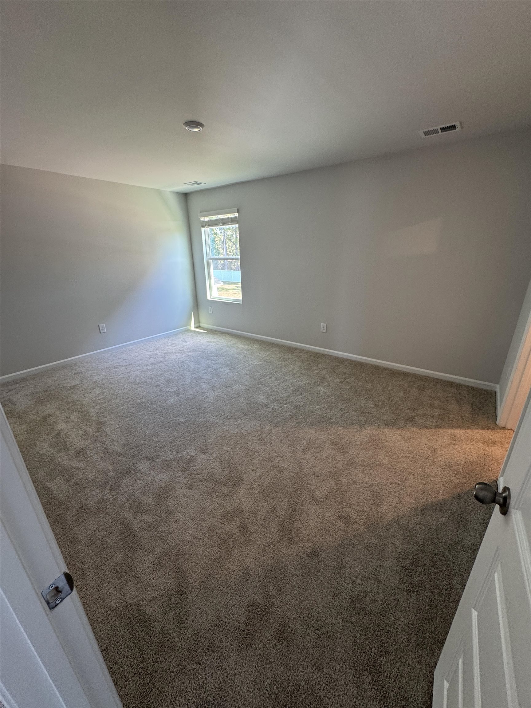 165 Birchwood Dr. Property Photo 7