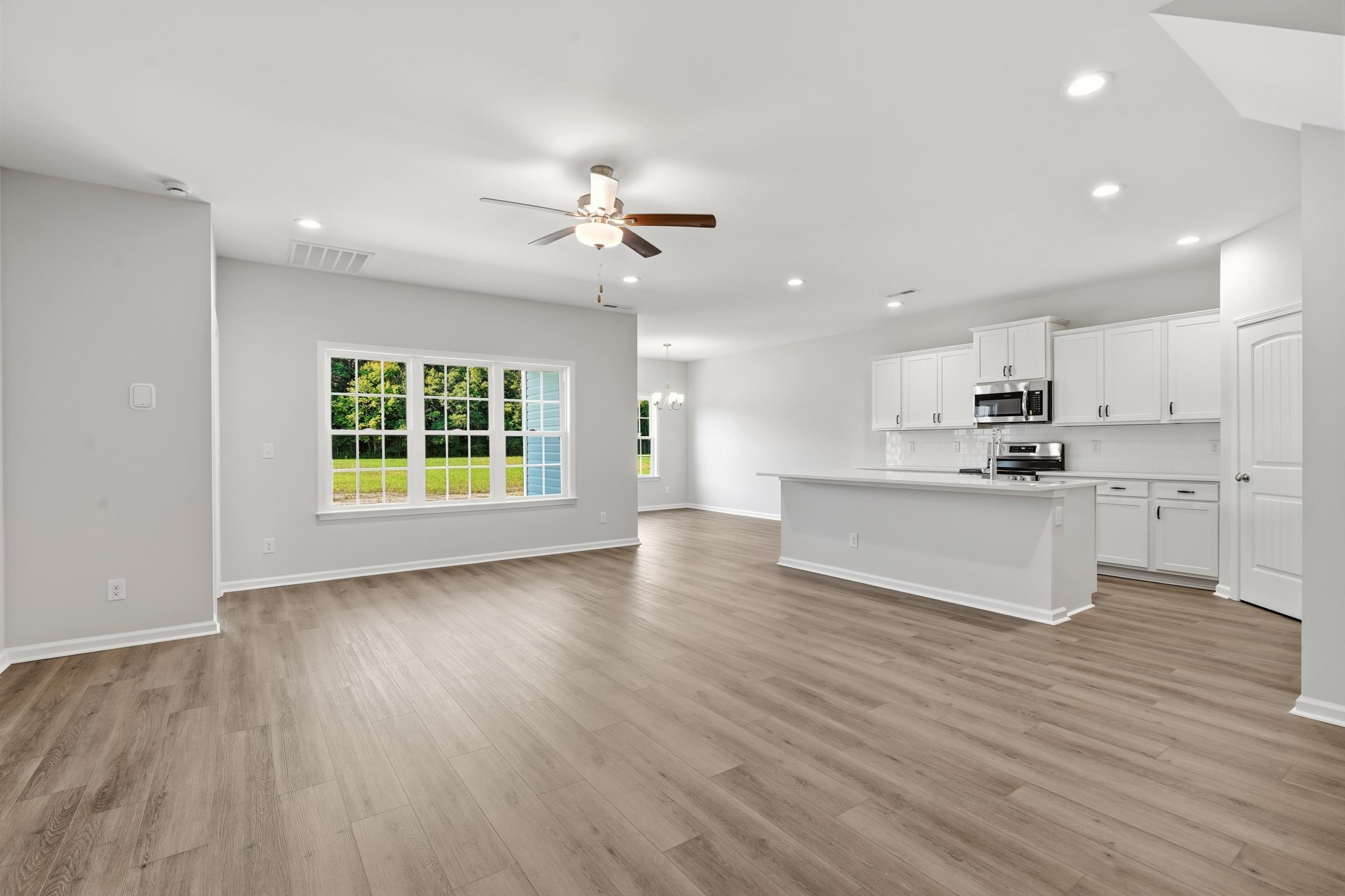 6780 Highway 1124 Property Photo 3