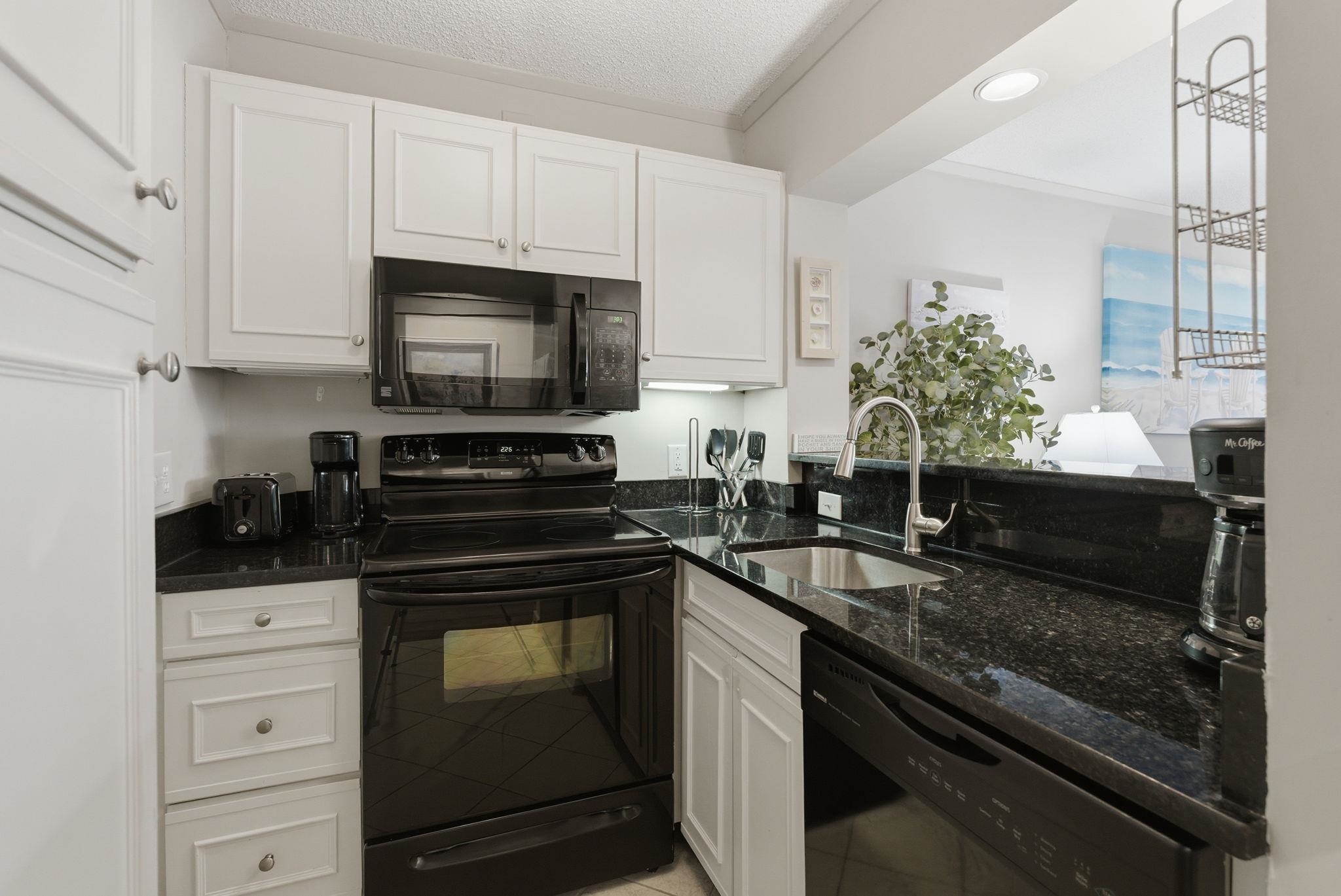 415 Ocean Creek Dr. Property Photo 9