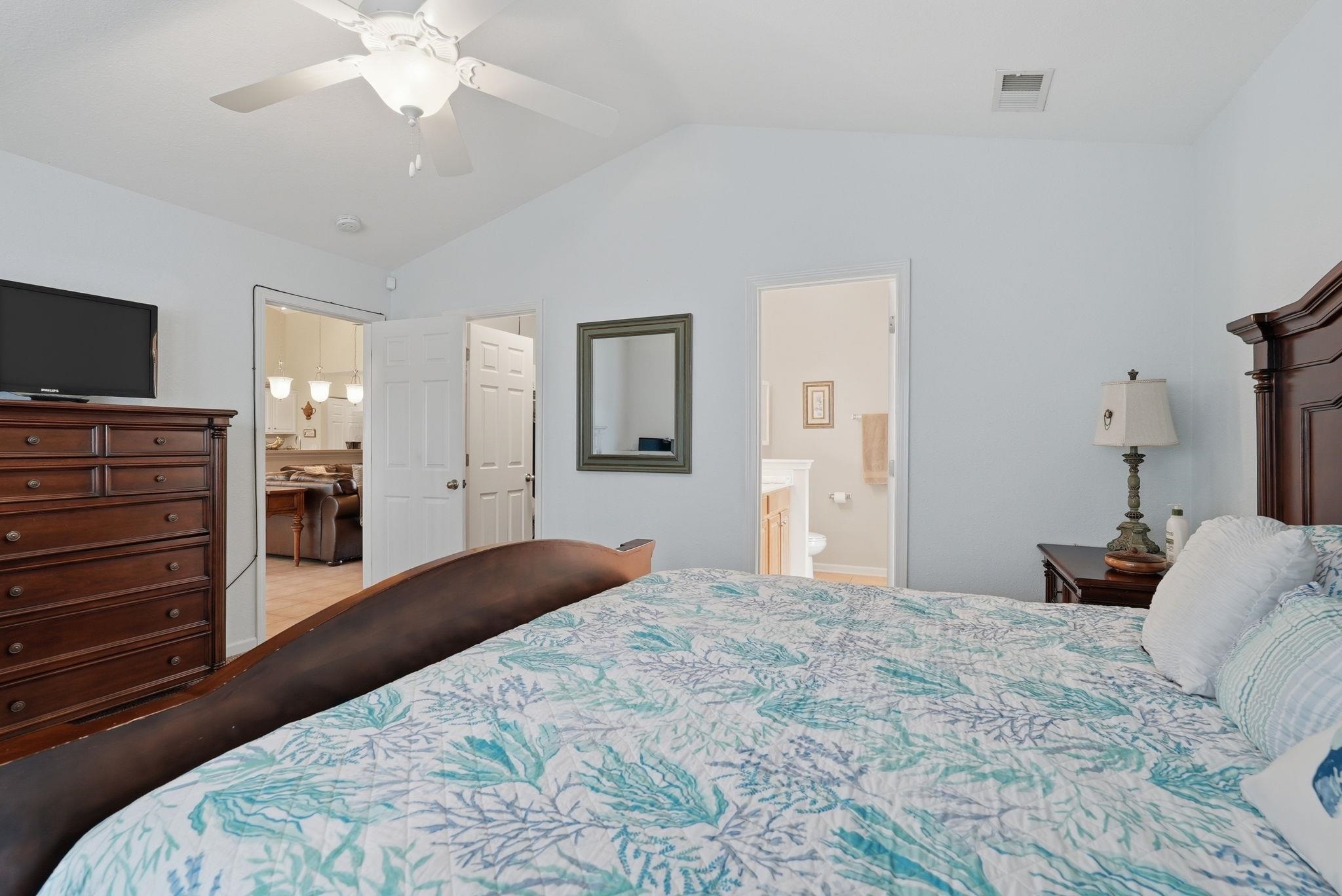 505 Crystalaire Rd. Property Photo 15