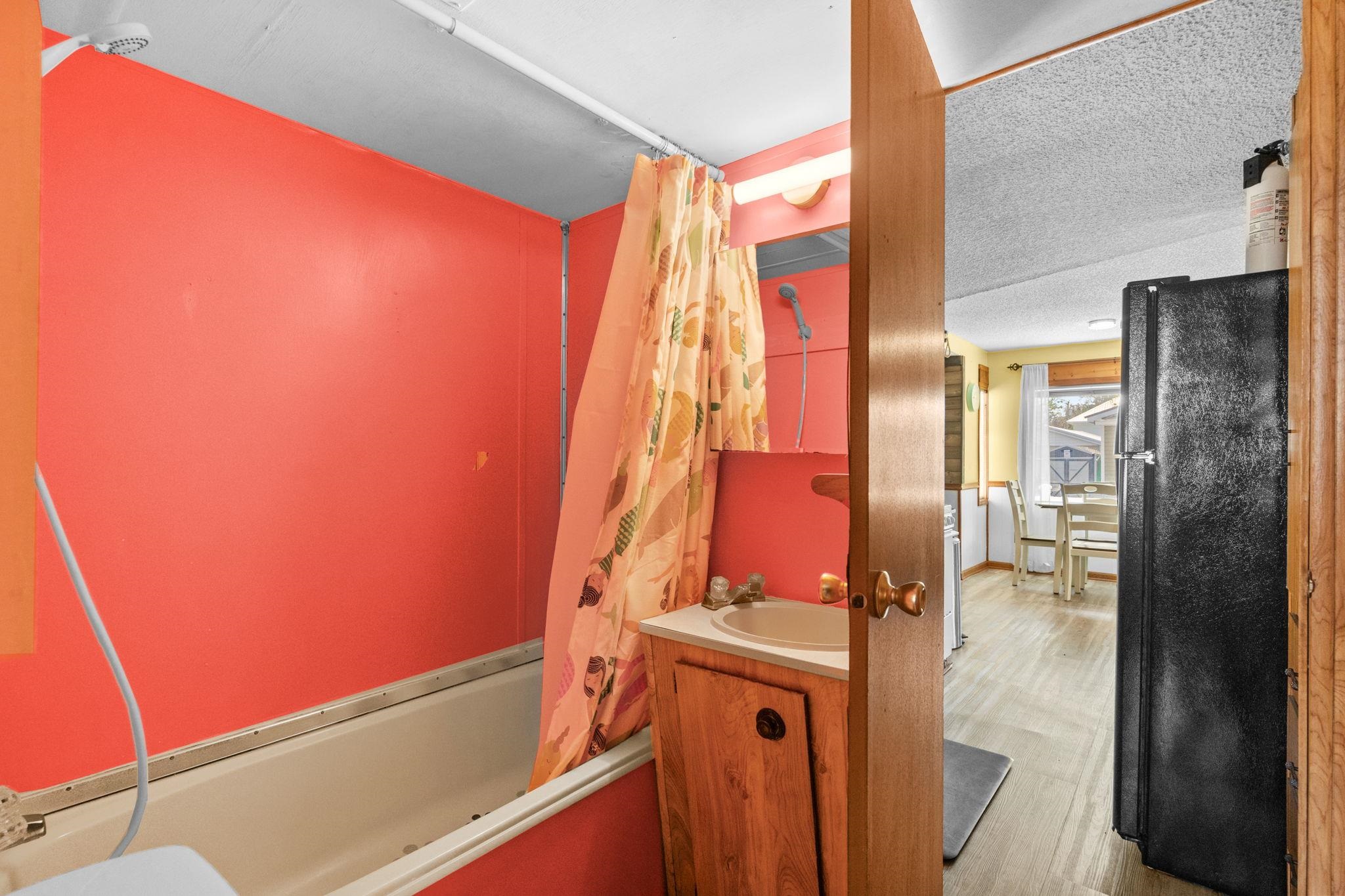 6001 - 1448 S Kings Hwy. Property Photo 24