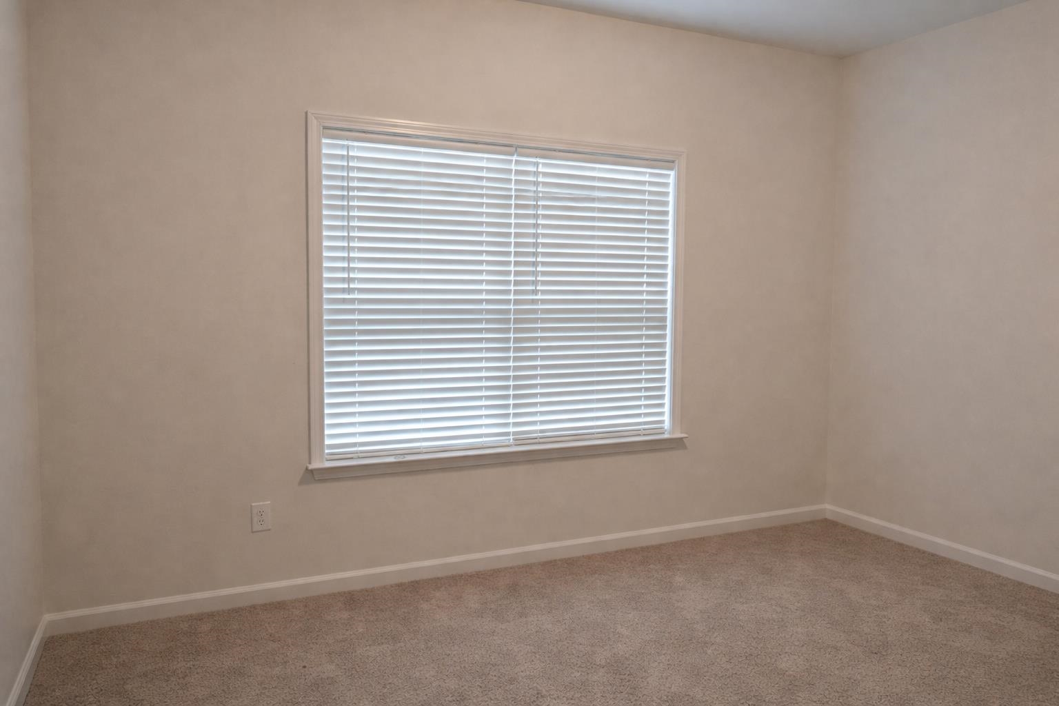 2604 Seaport Circle Property Photo 17