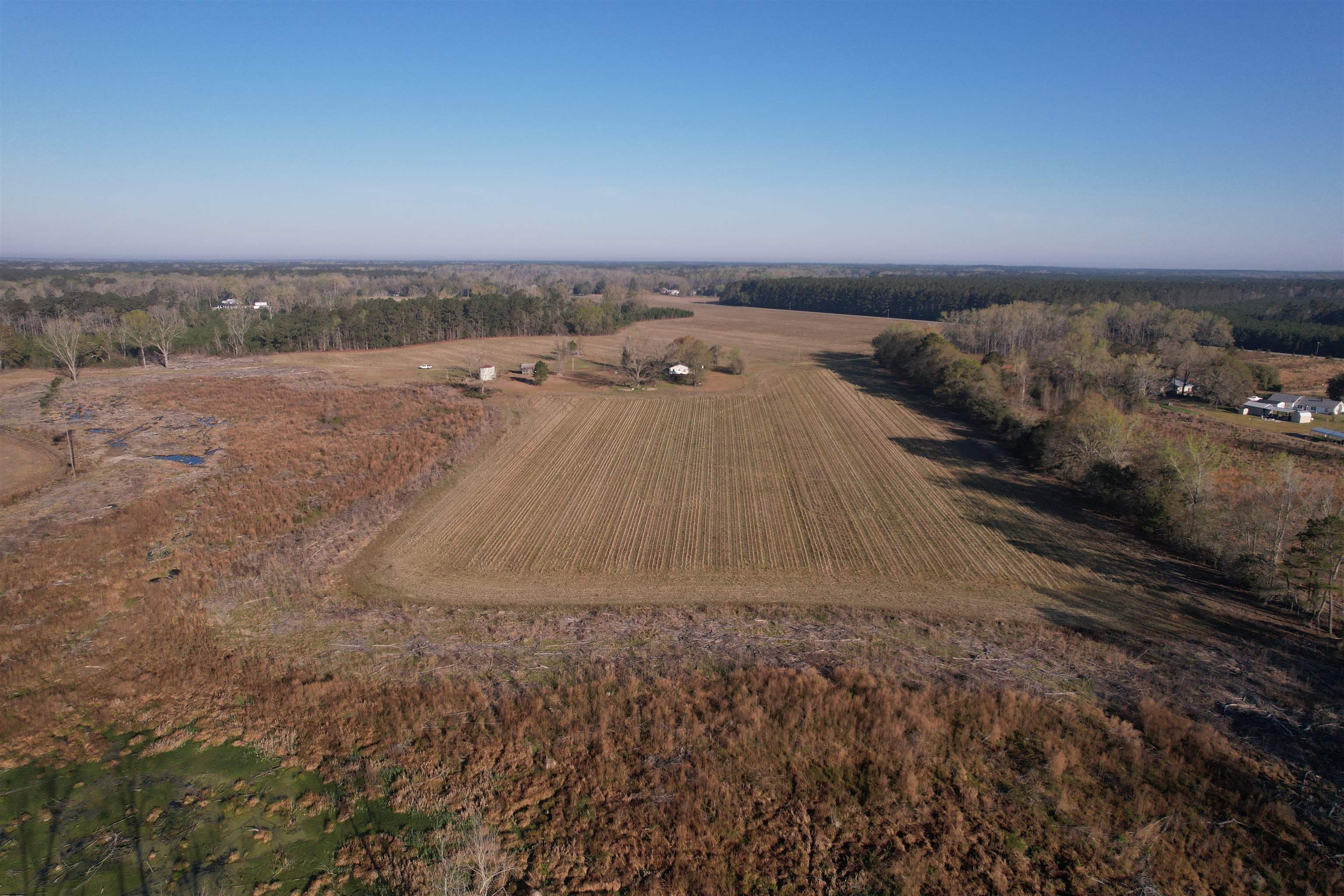 711 Cade Rd. Property Photo 9