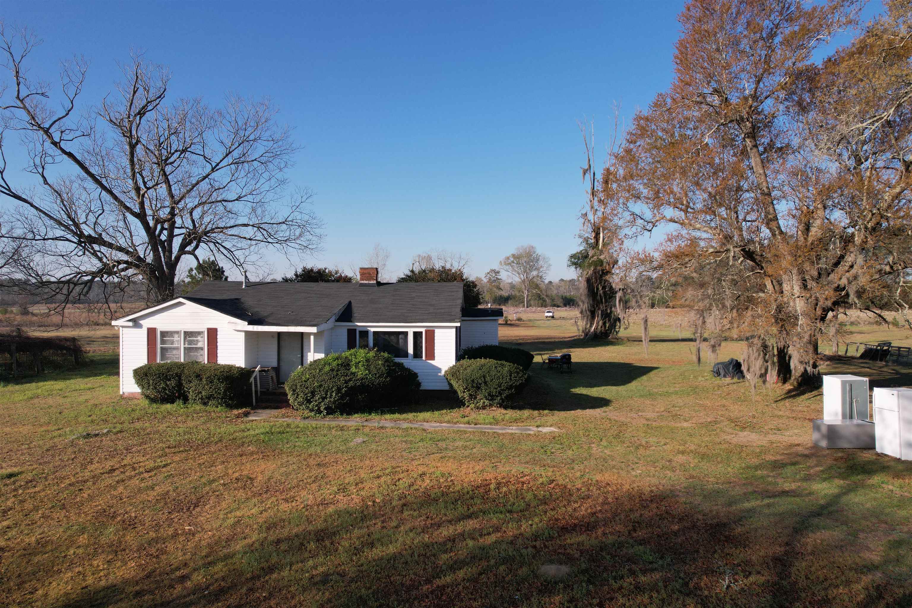 711 Cade Rd. Property Photo 14