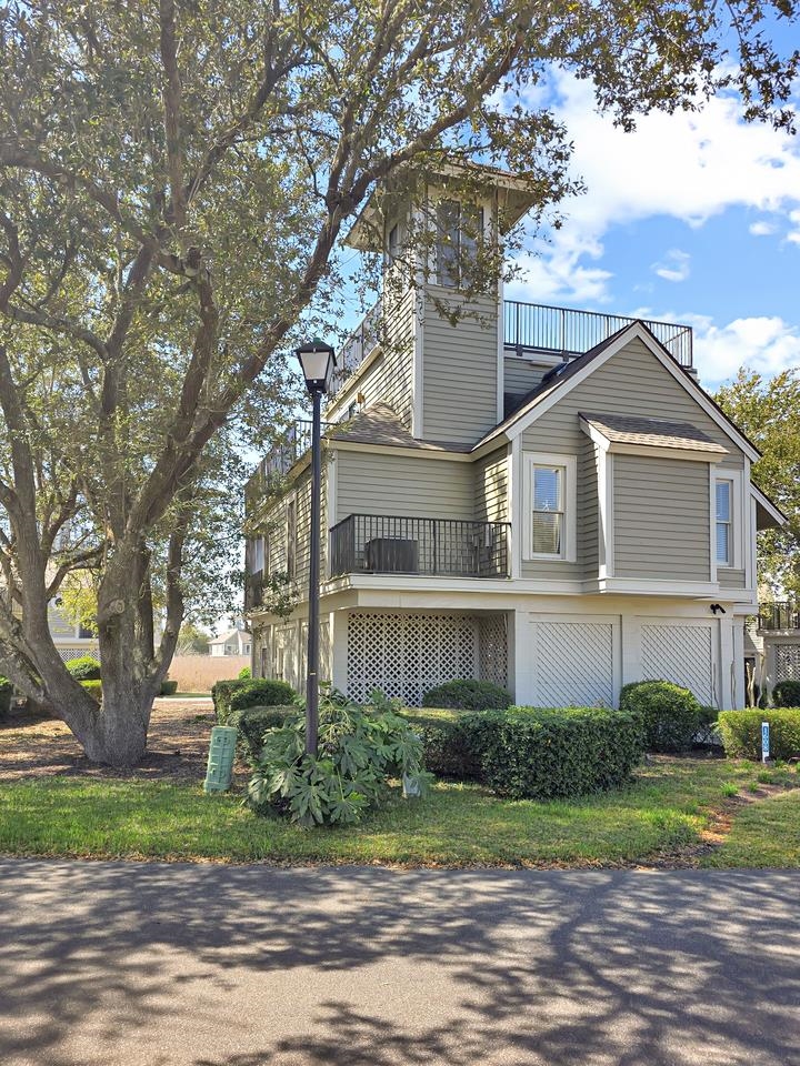 1608 Harbor Dr. Property Photo 4
