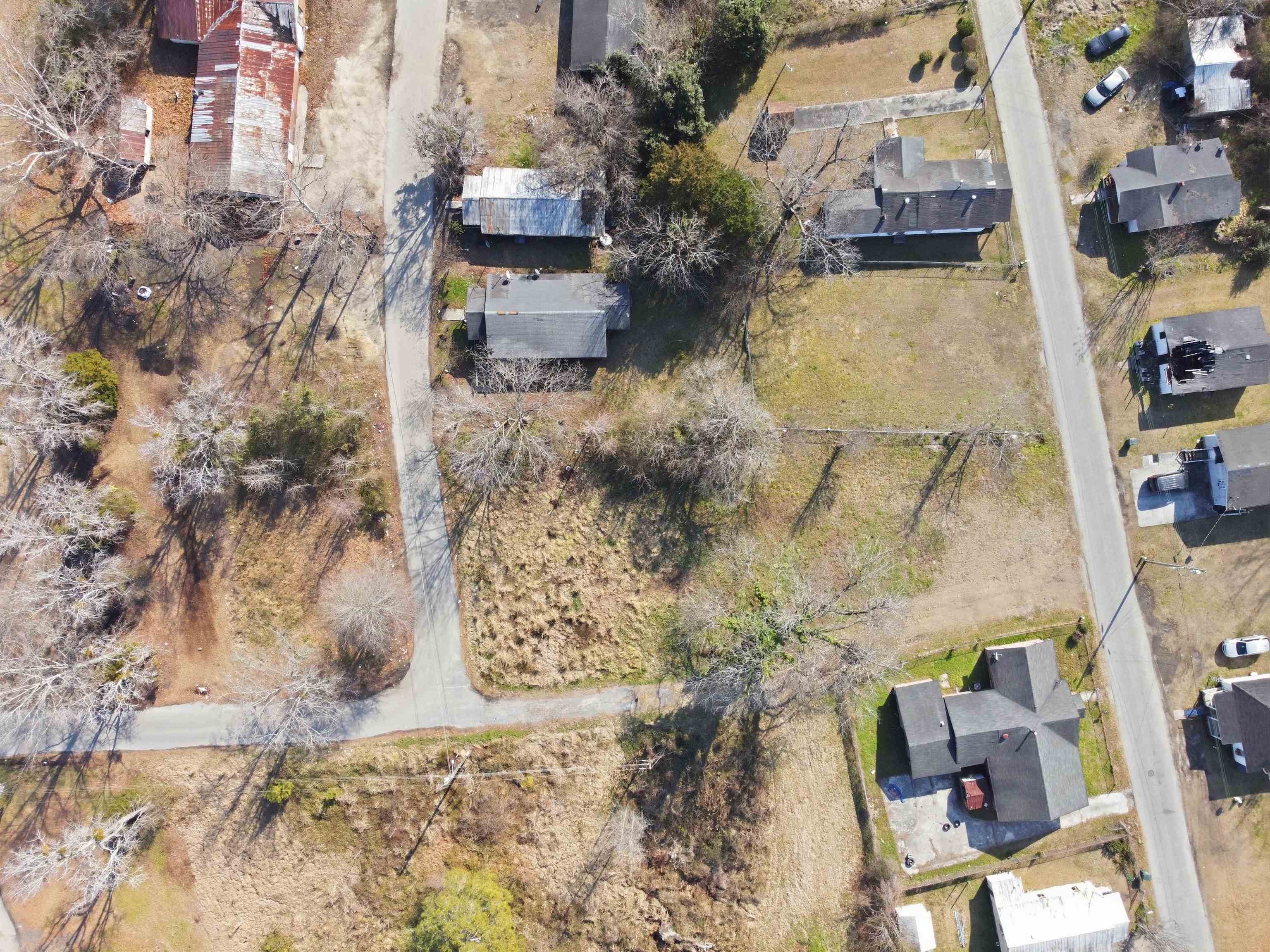 421 McClam St Property Photo 1