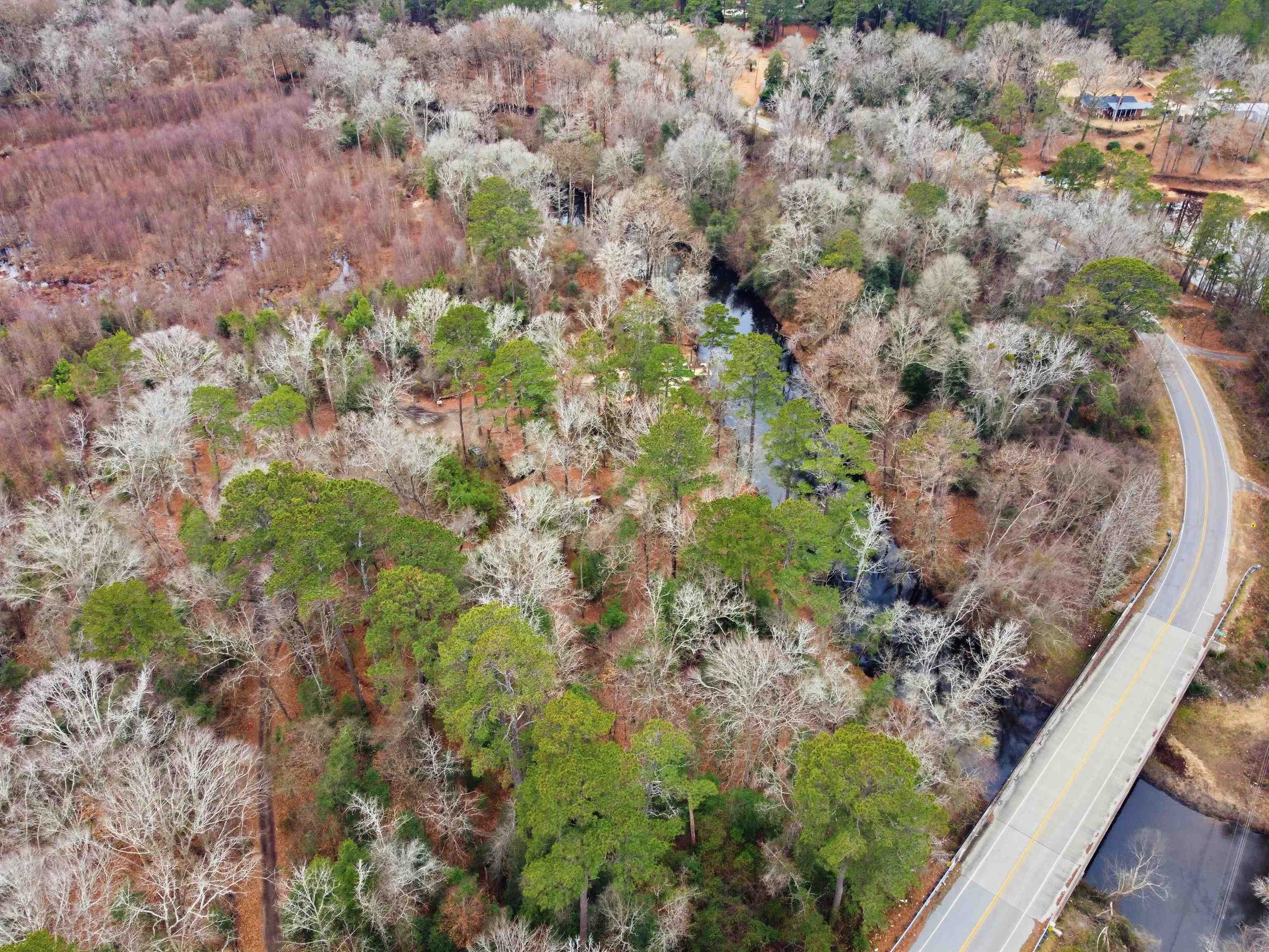 2512 W Black Creek Rd. Property Photo 1