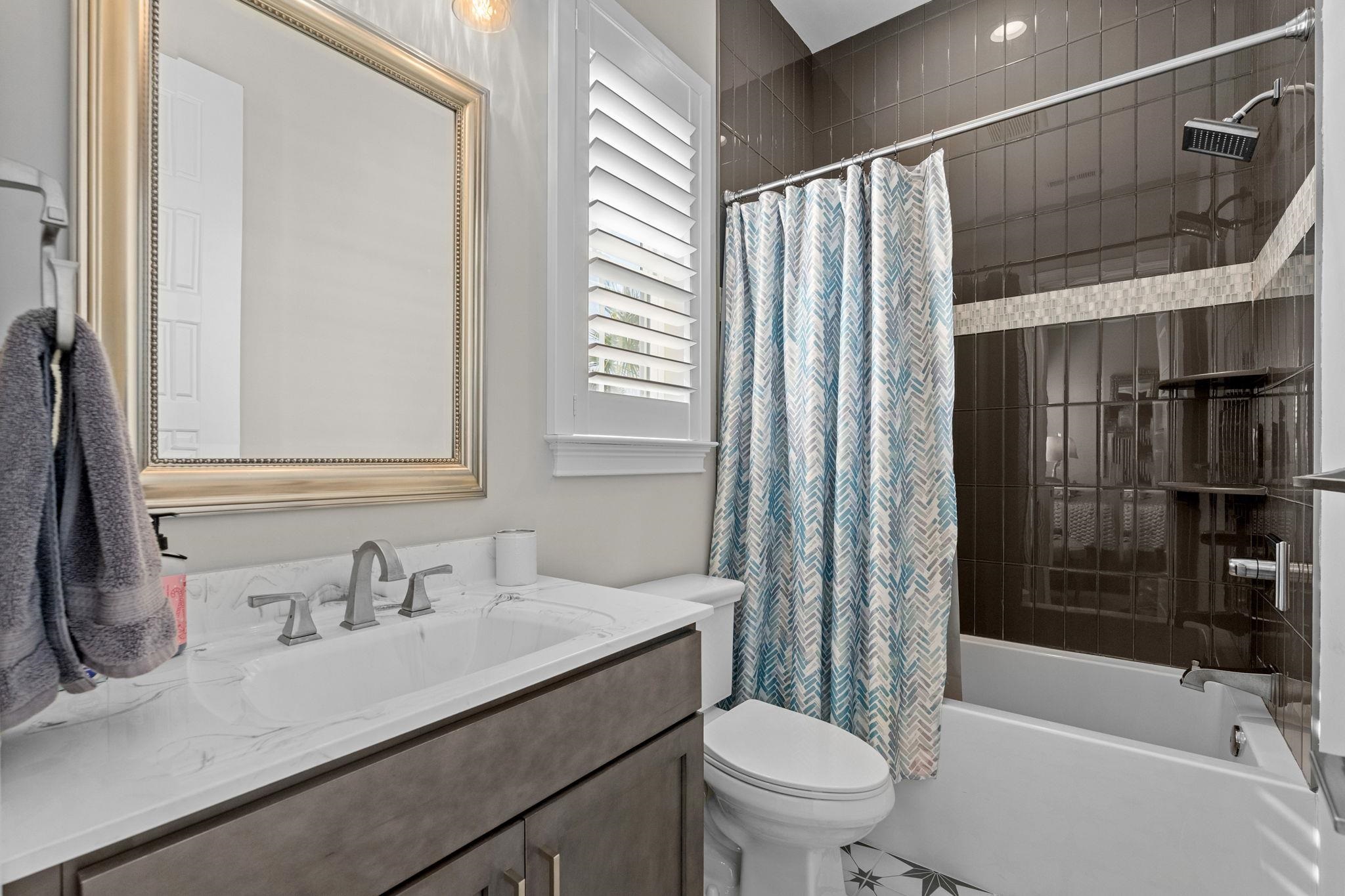 6121 Bolsena Place Property Photo 46
