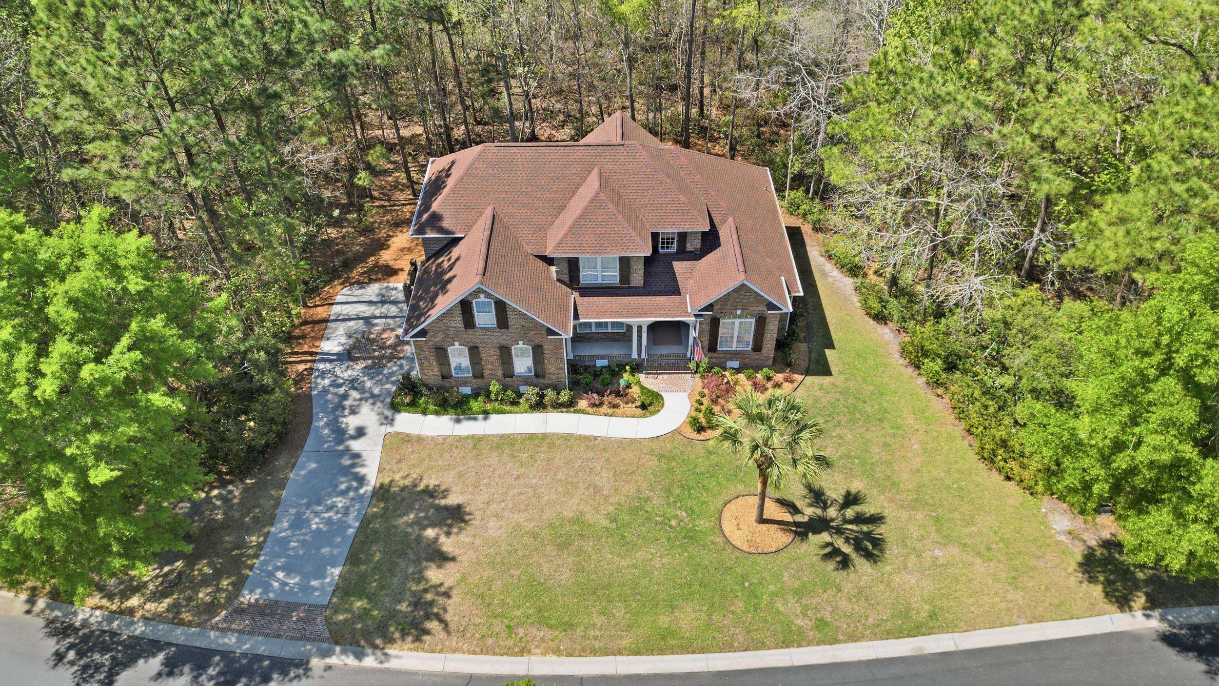 45 Highwood Circle Property Photo 2