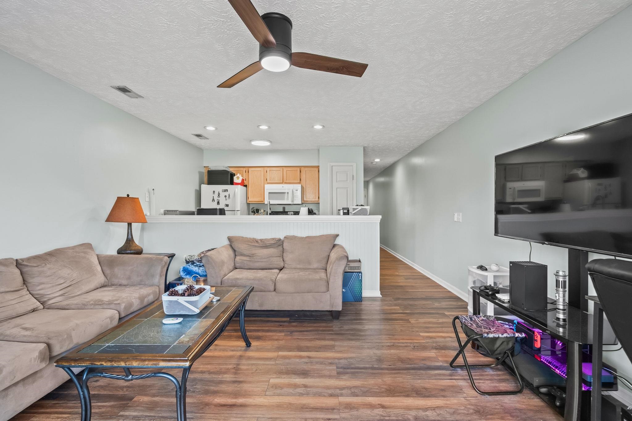 597 Blue River Ct. Property Photo 4