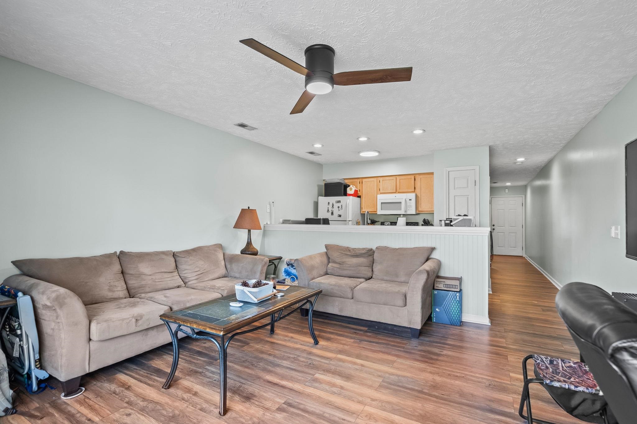 597 Blue River Ct. Property Photo 8