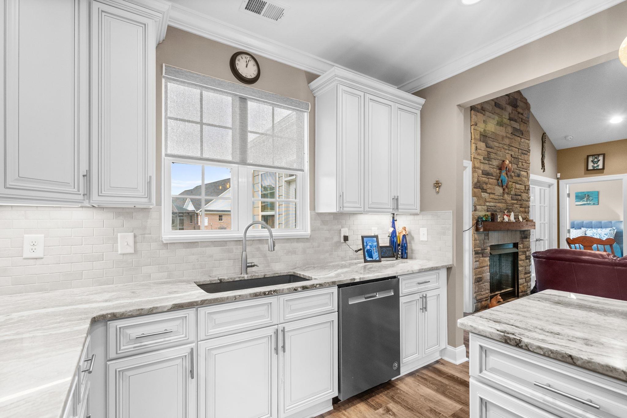 687 Tiger Paw Rd. Property Photo 17