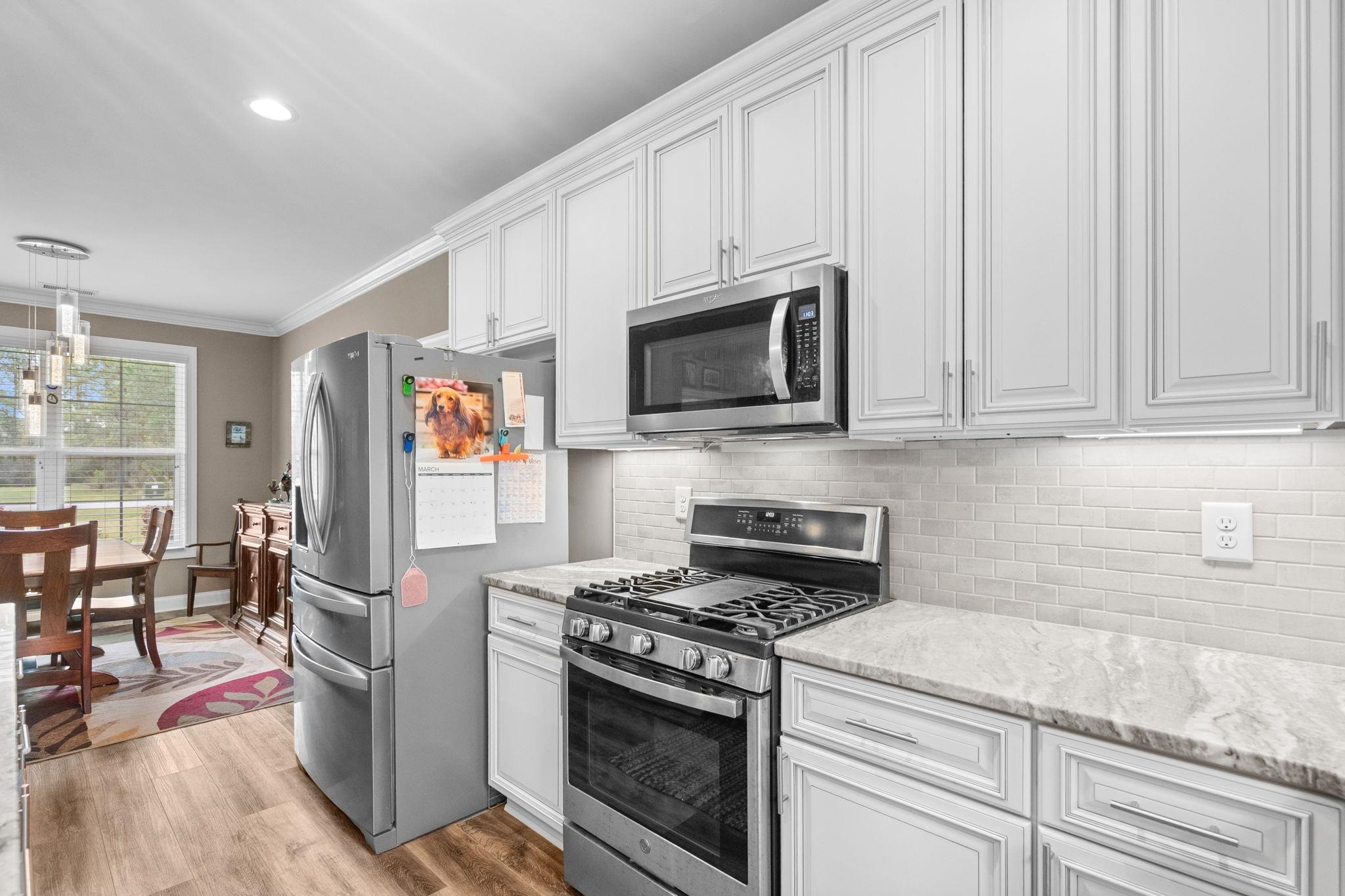 687 Tiger Paw Rd. Property Photo 18