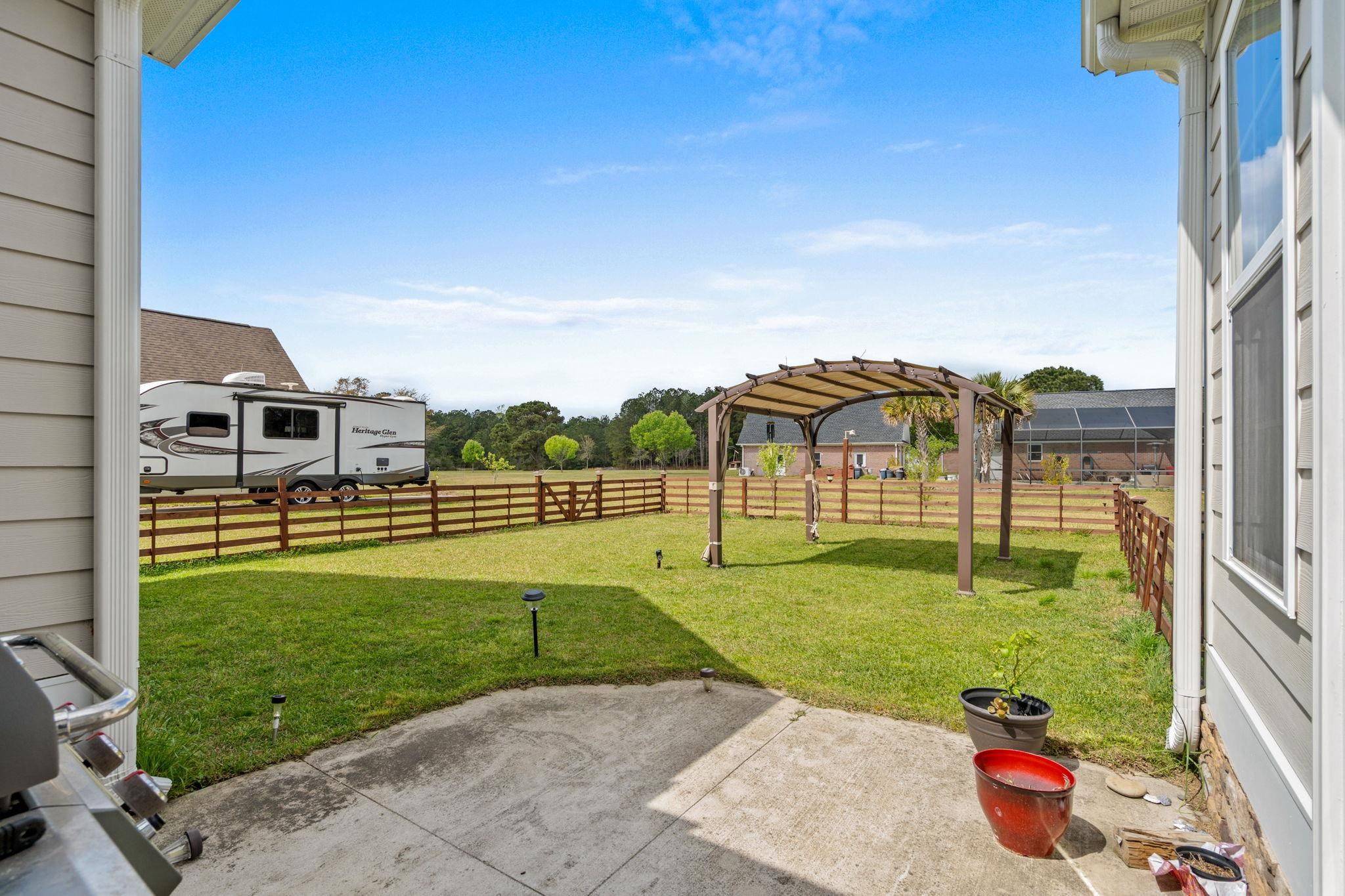 687 Tiger Paw Rd. Property Photo 39