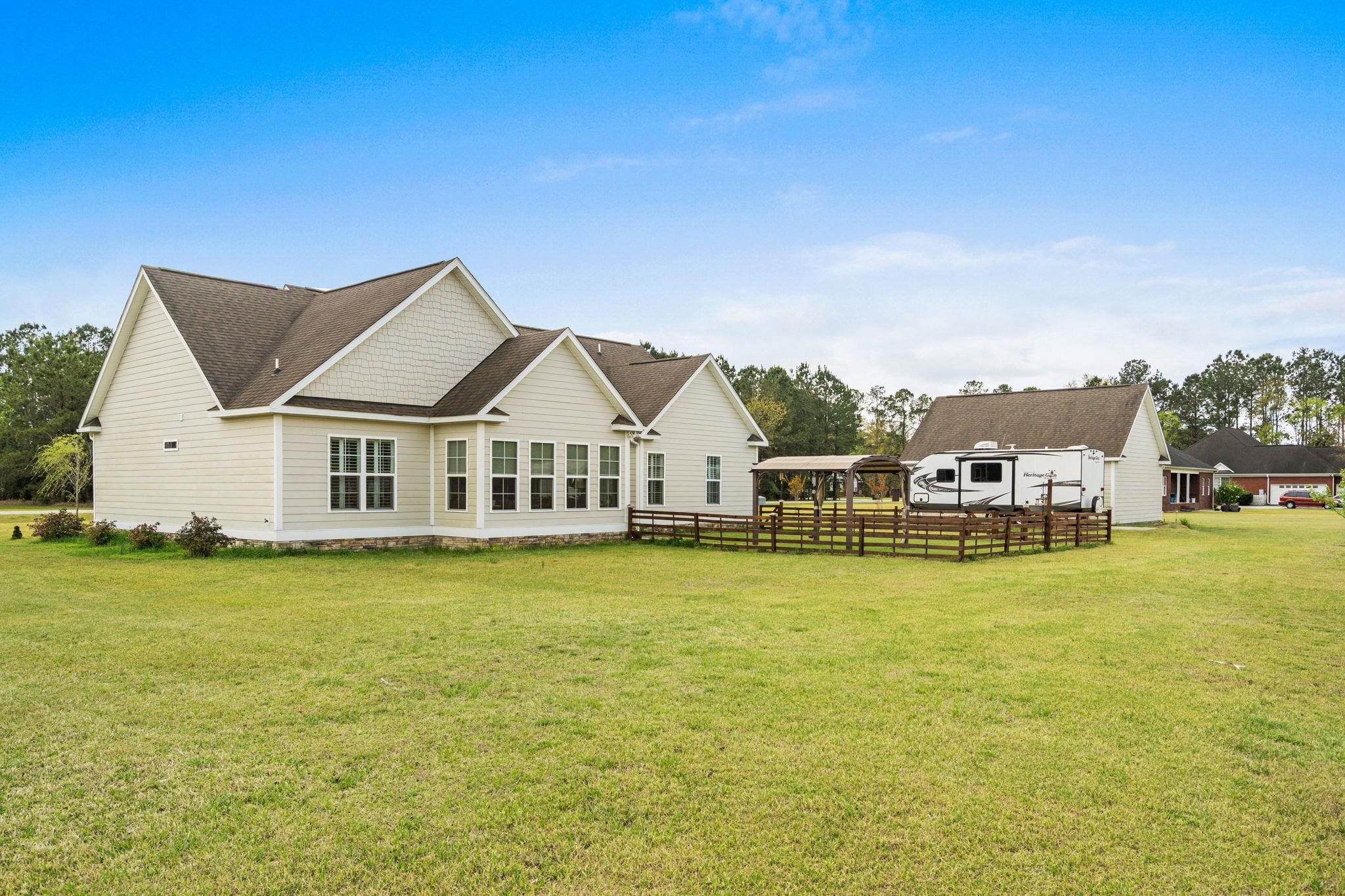 687 Tiger Paw Rd. Property Photo 43