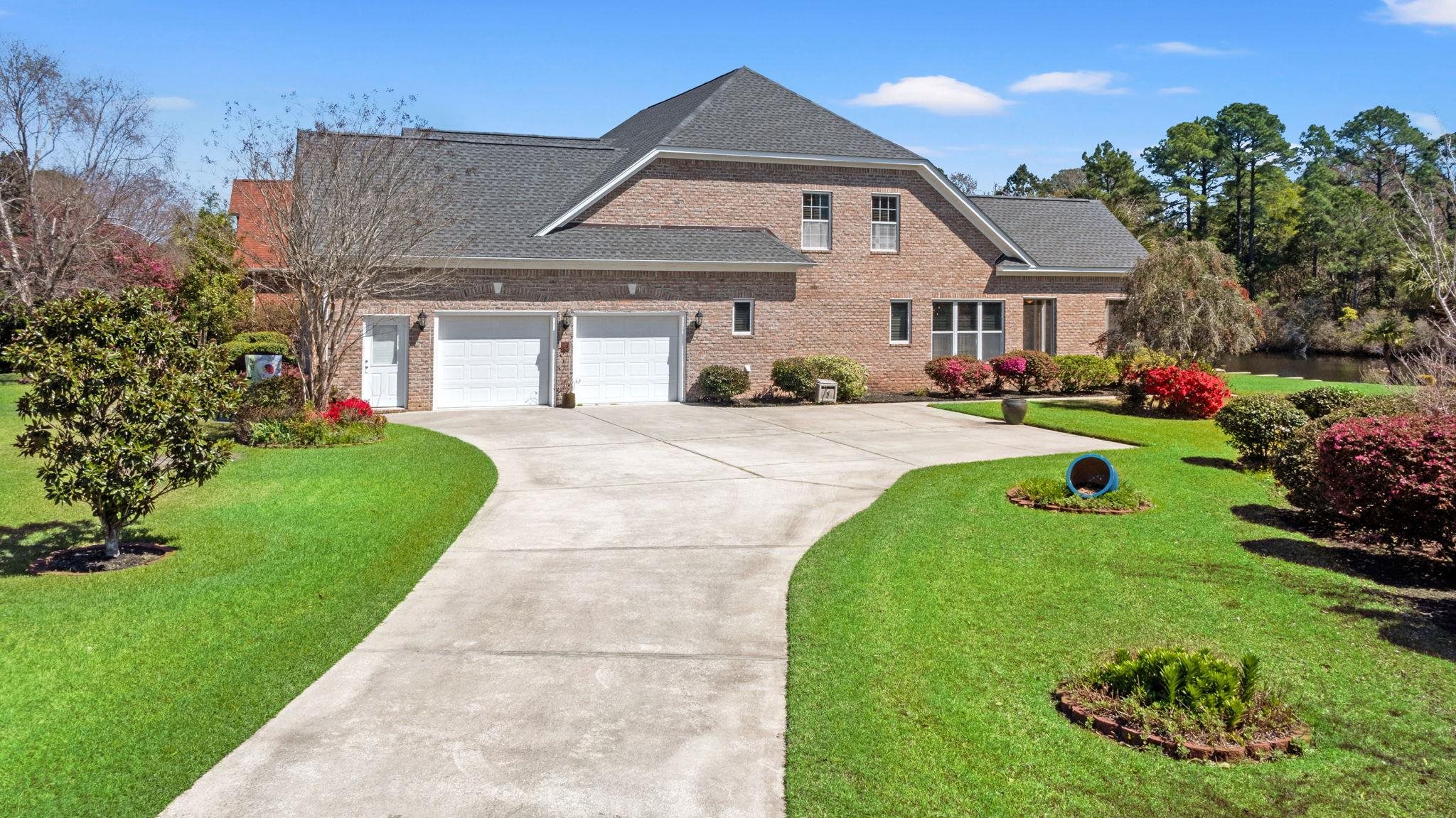 8013 Wacobee Dr. Property Photo 2