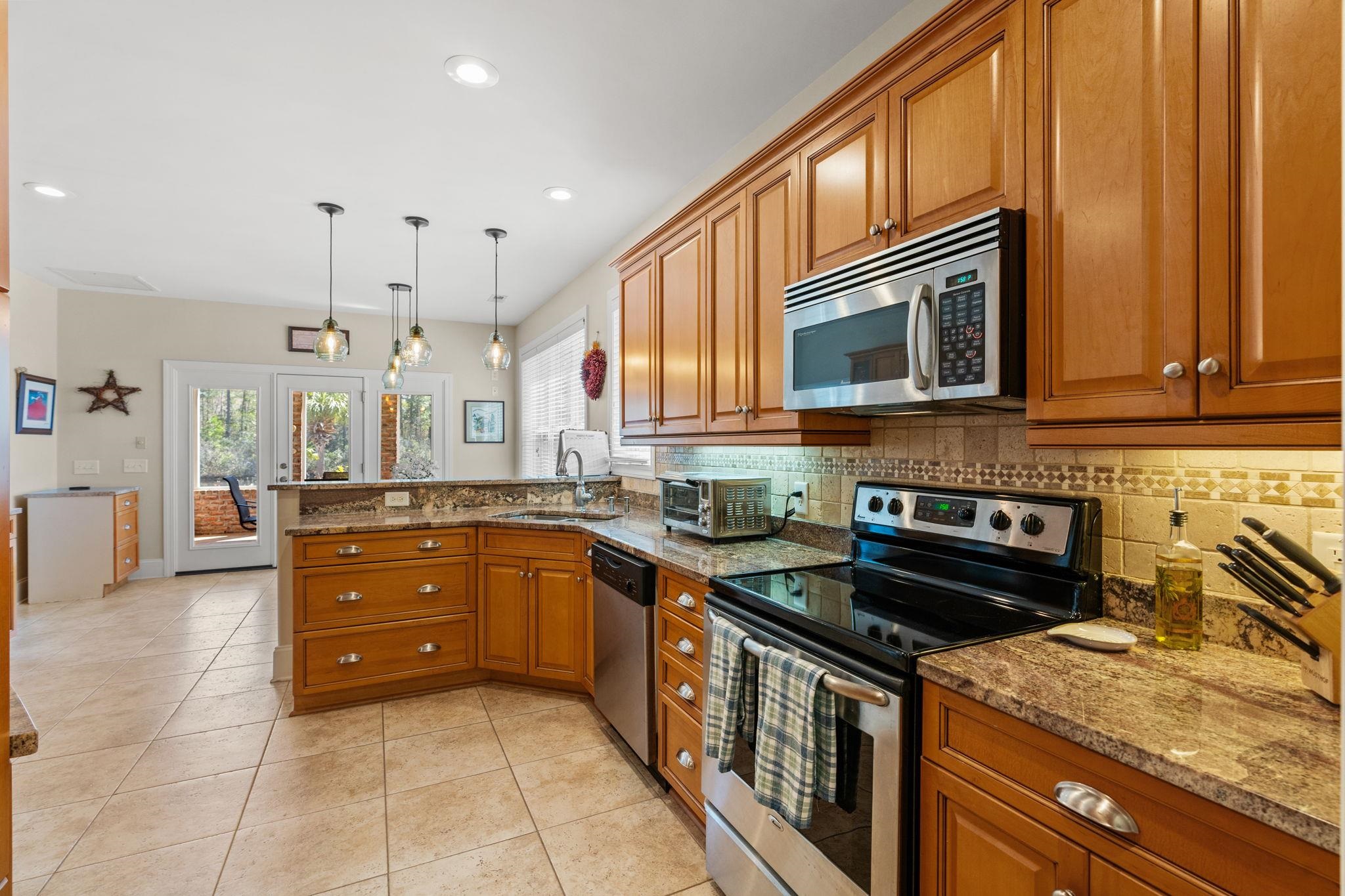 8013 Wacobee Dr. Property Photo 13