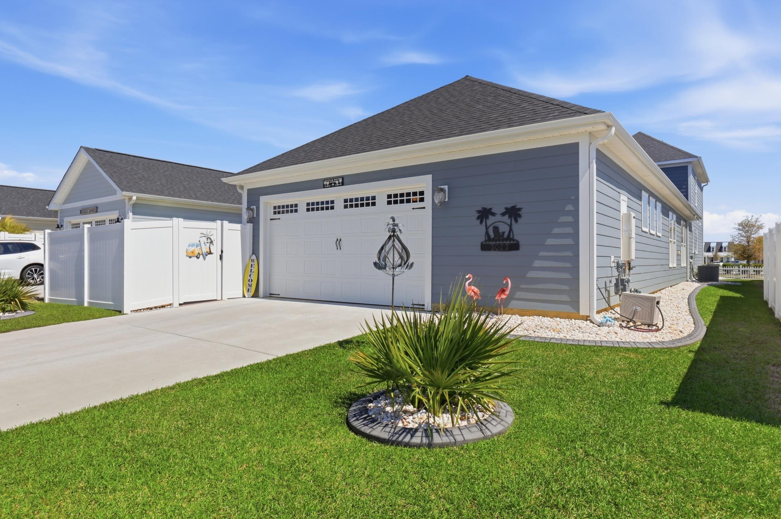 3023 Montego Way Property Photo 7