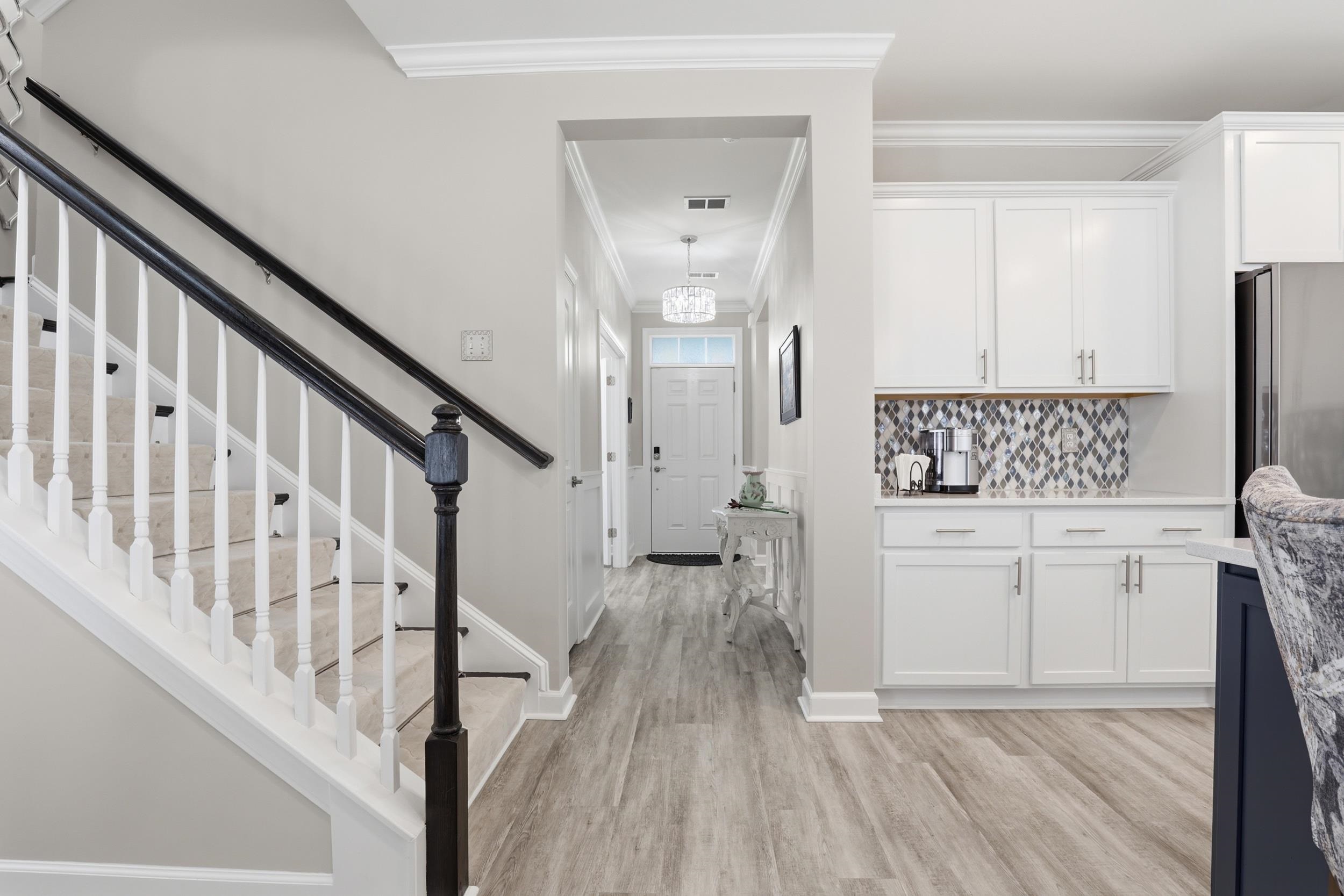 3023 Montego Way Property Photo 16