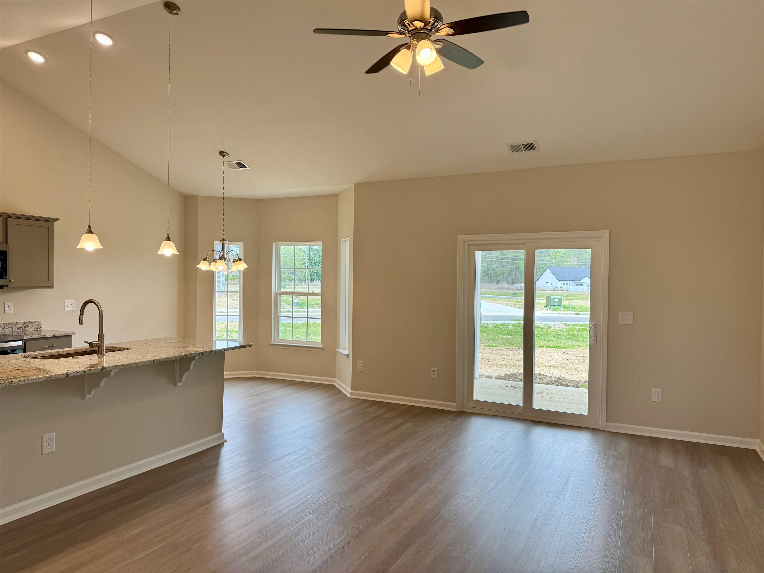 135 Springtide Dr. Property Photo 2