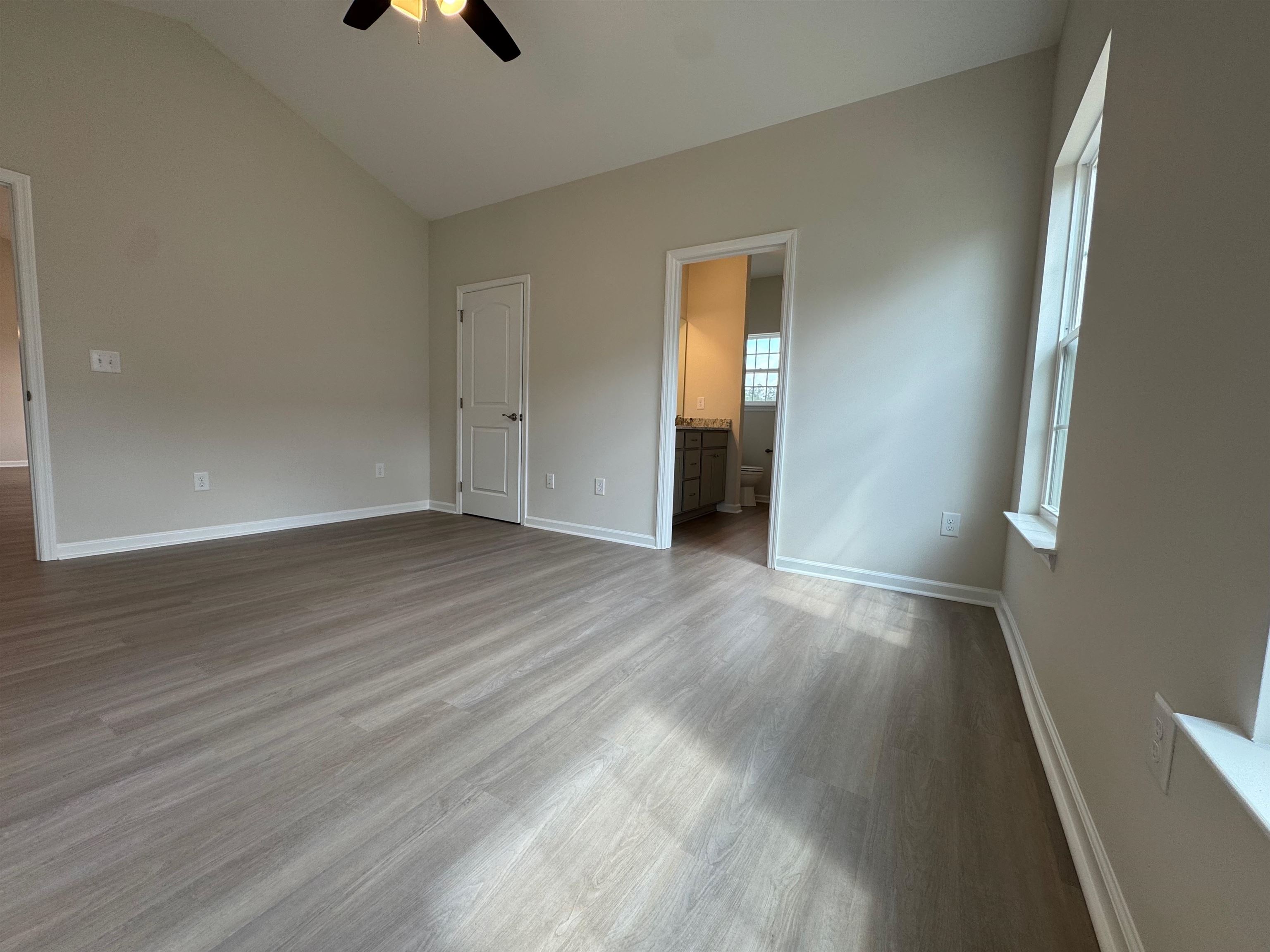 135 Springtide Dr. Property Photo 12