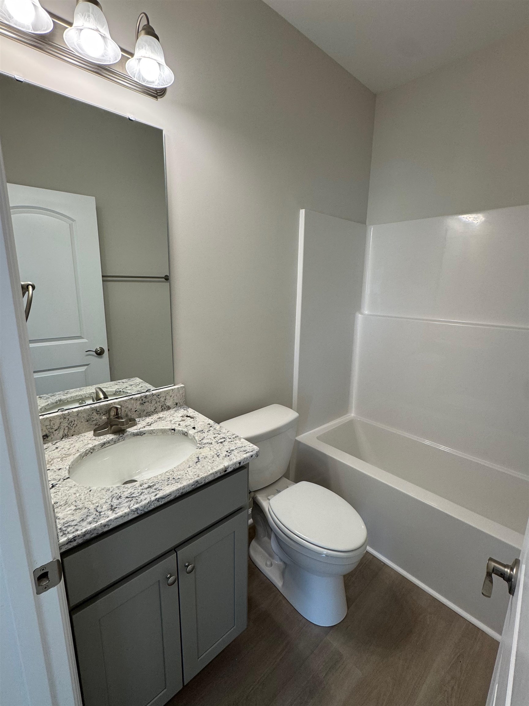 135 Springtide Dr. Property Photo 14
