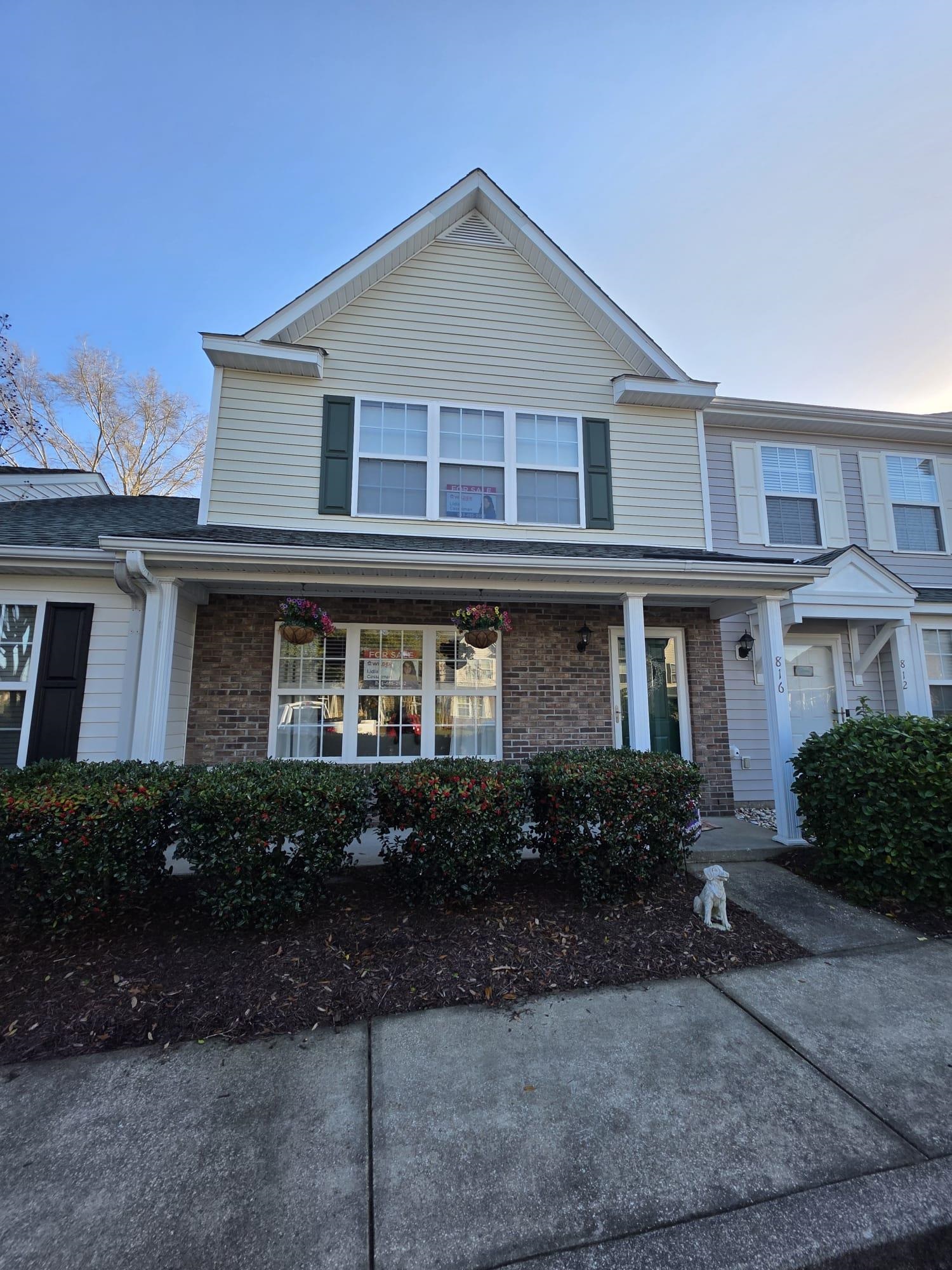 816 Wilshire Ln. Property Photo 1