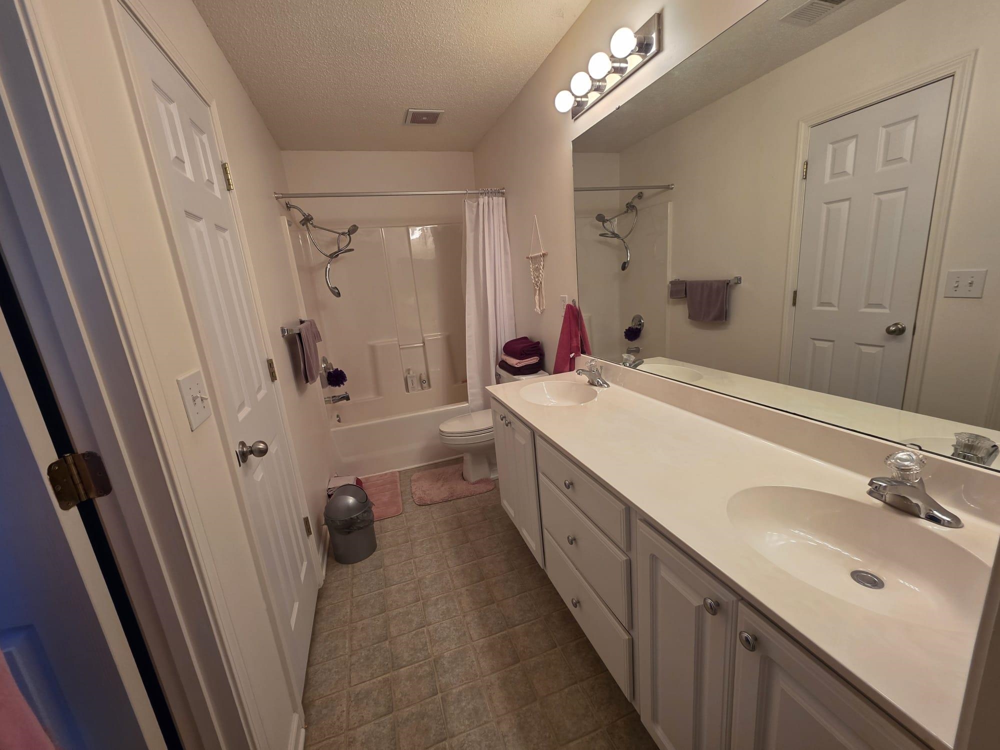 816 Wilshire Ln. Property Photo 15
