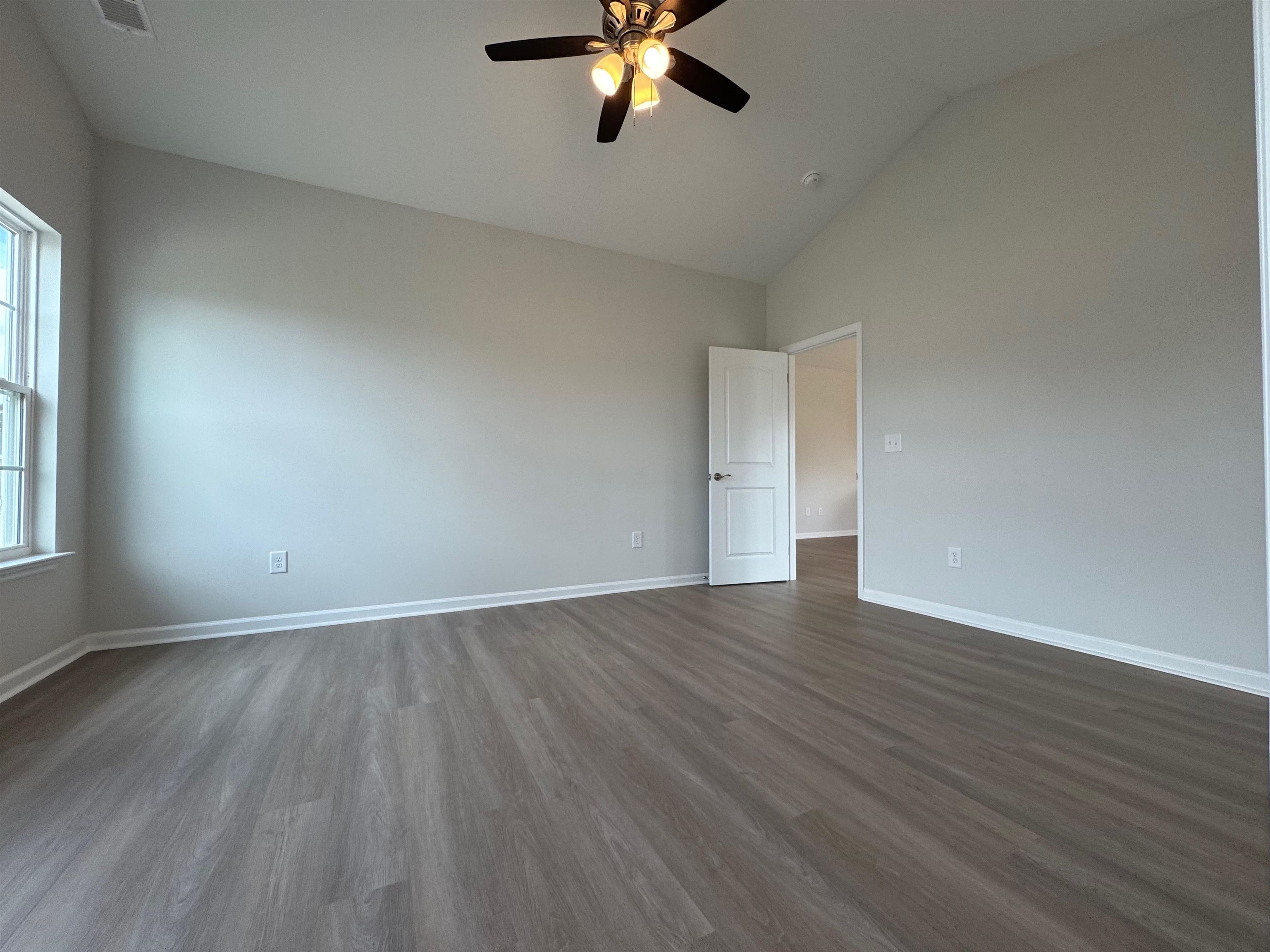 603 Shallow Cove Dr. Property Photo 12