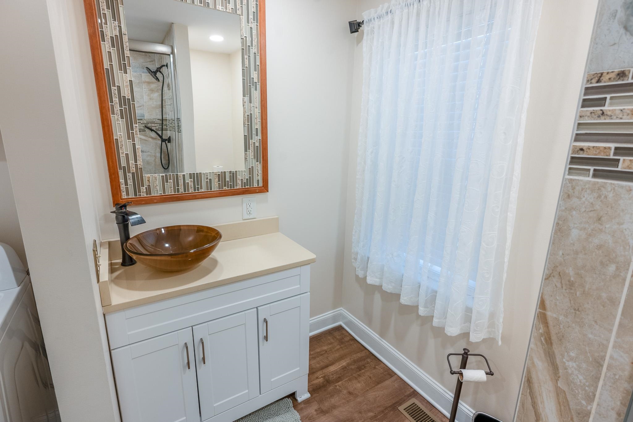 9700 Kings Rd. Property Photo 23
