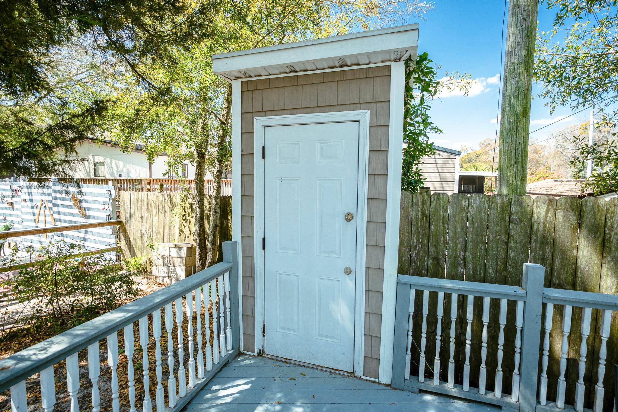 9700 Kings Rd. Property Photo 35