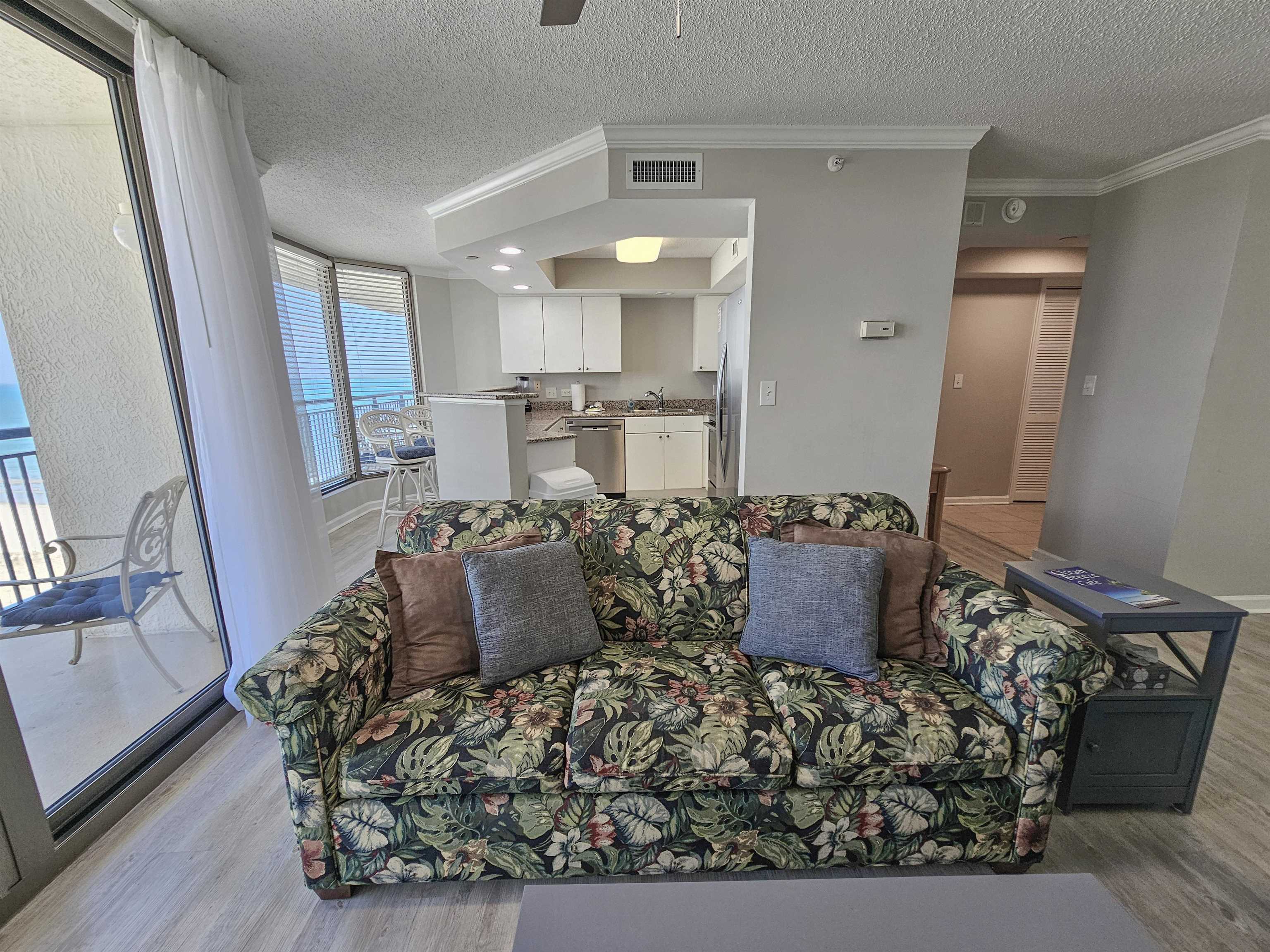 8560 Queensway Blvd. Property Photo 10