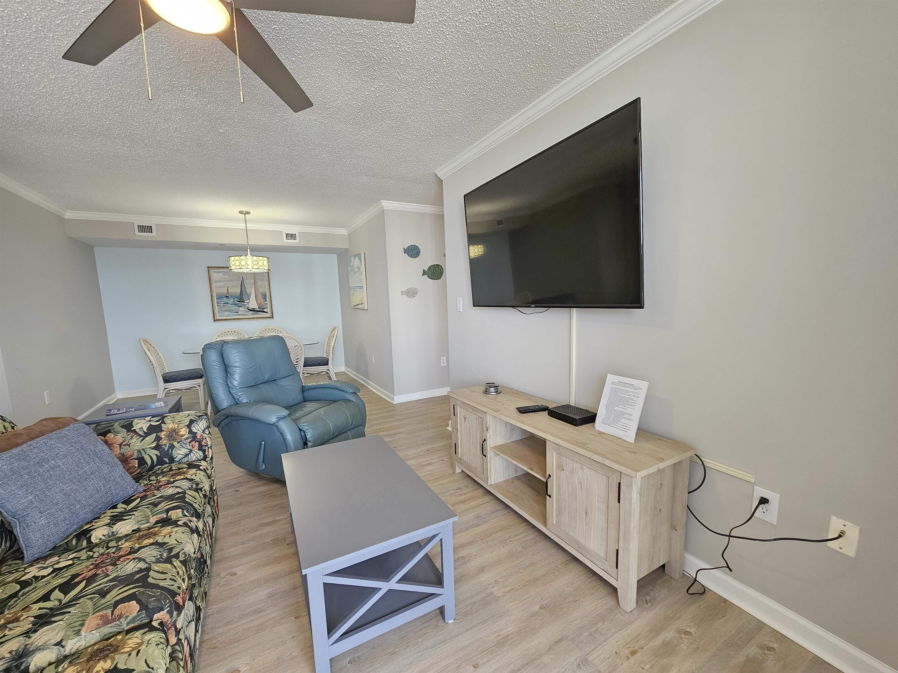 8560 Queensway Blvd. Property Photo 12