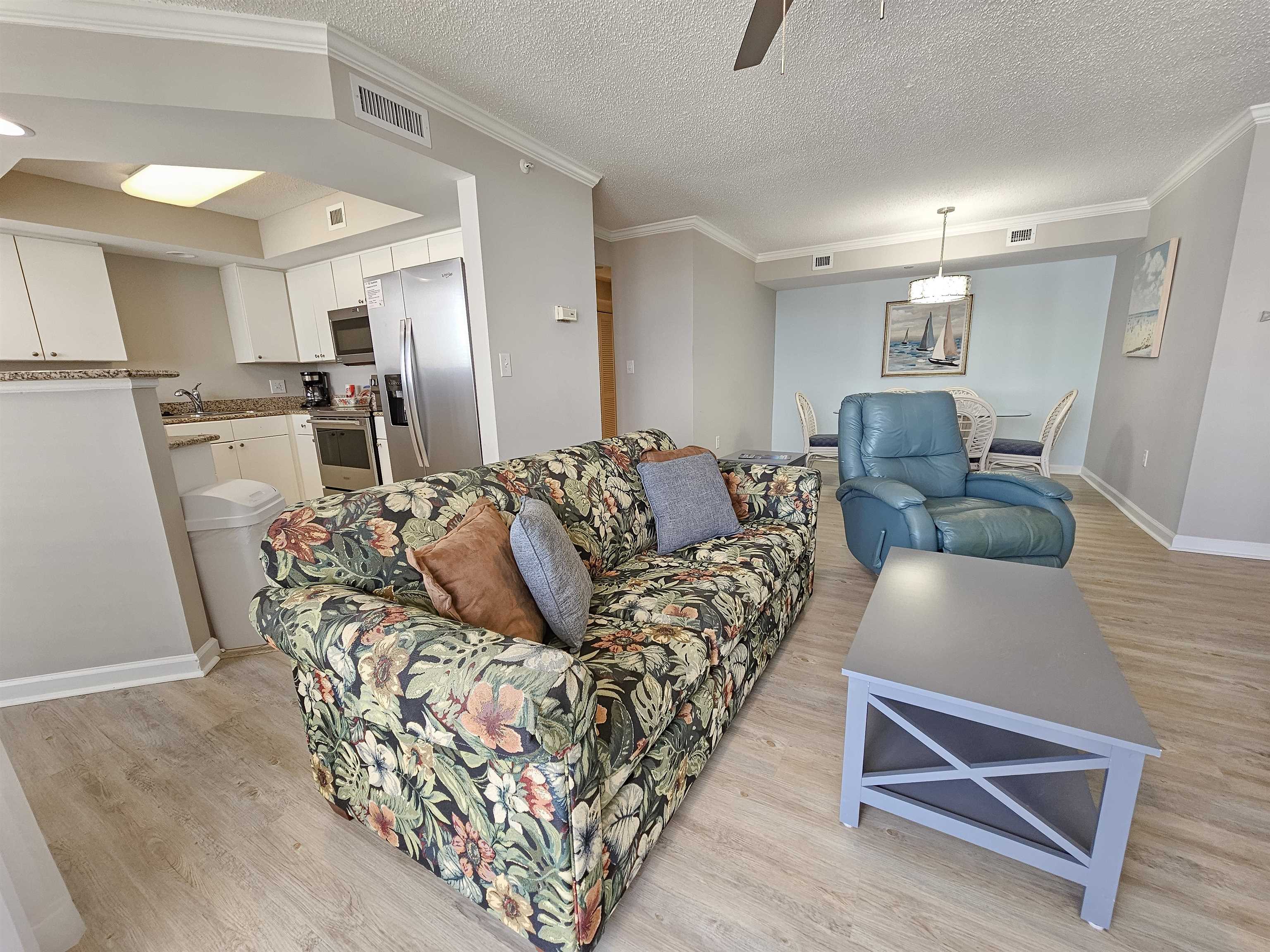 8560 Queensway Blvd. Property Photo 13