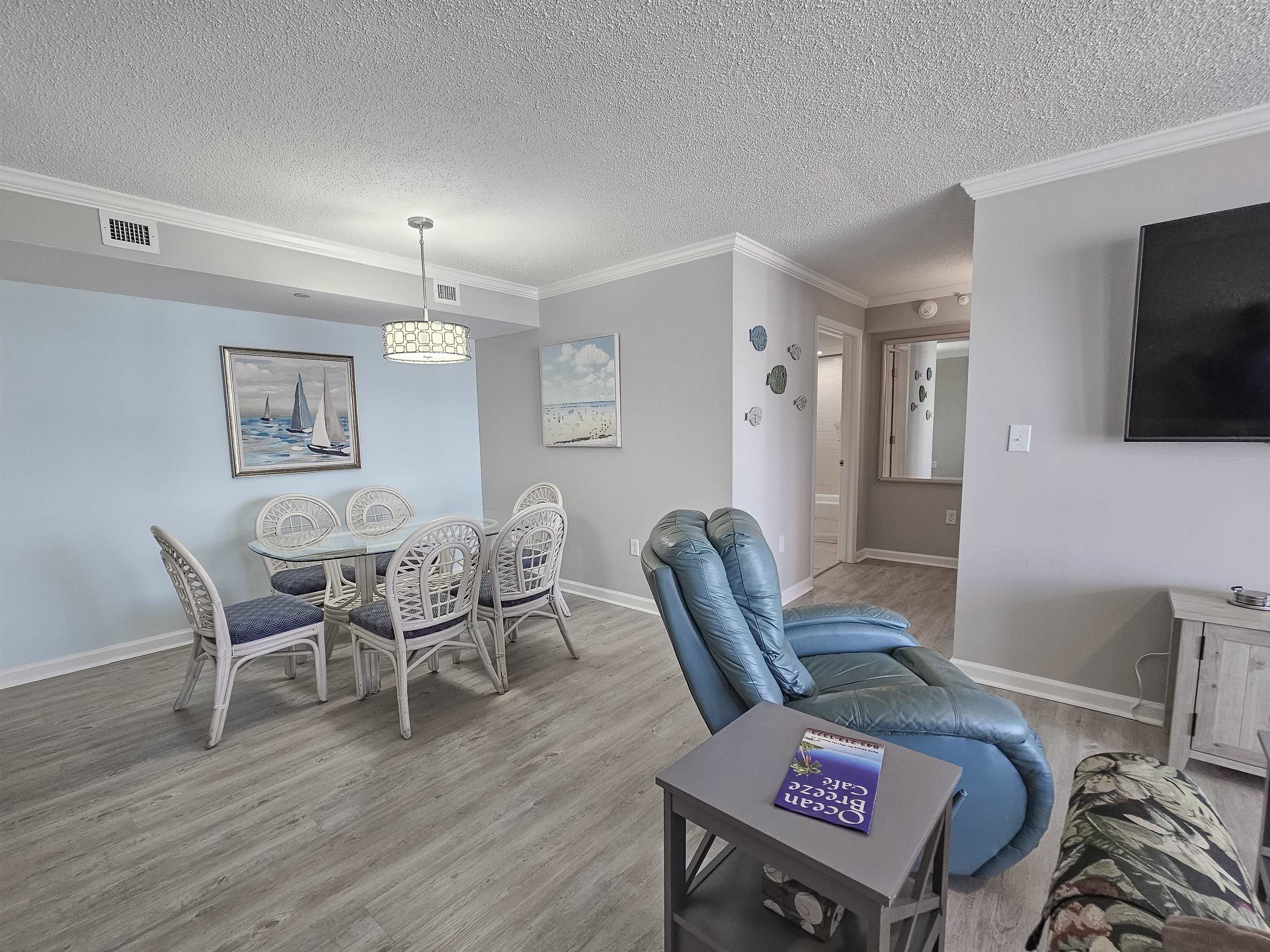 8560 Queensway Blvd. Property Photo 18