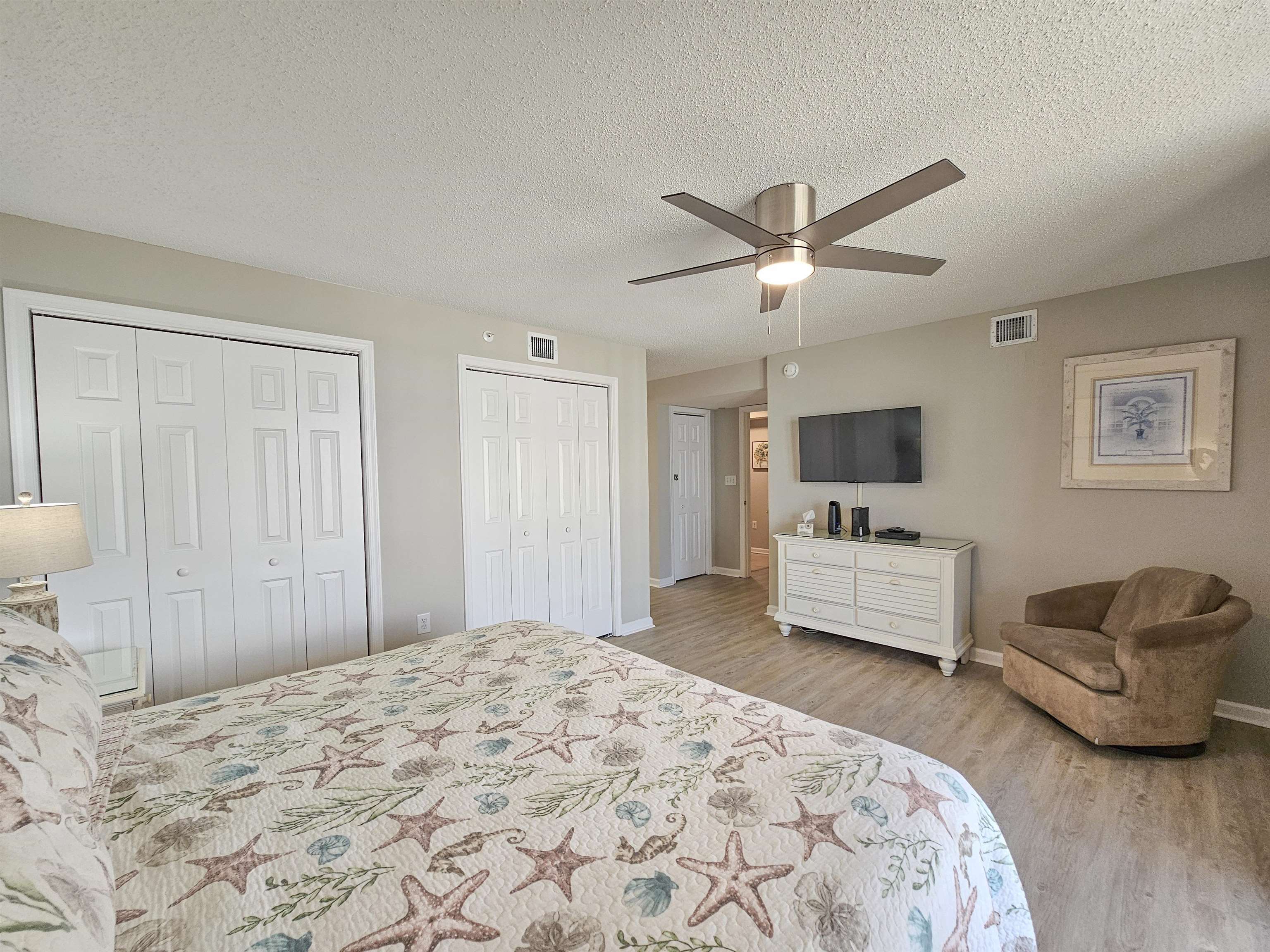8560 Queensway Blvd. Property Photo 27