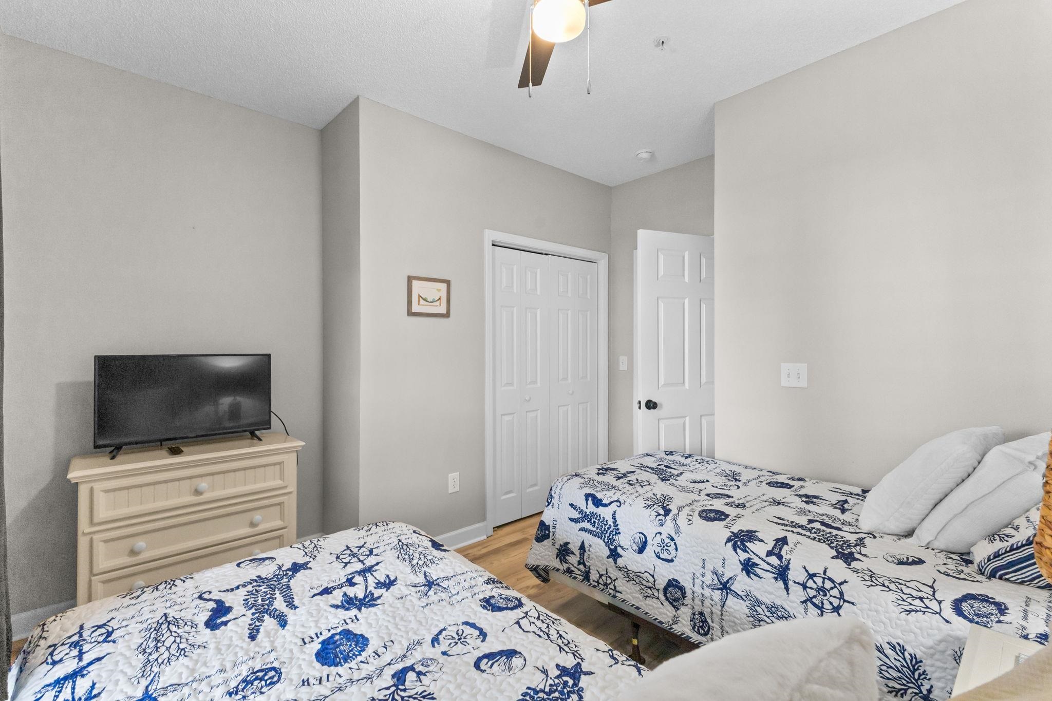 6015 Catalina Dr. Property Photo 18