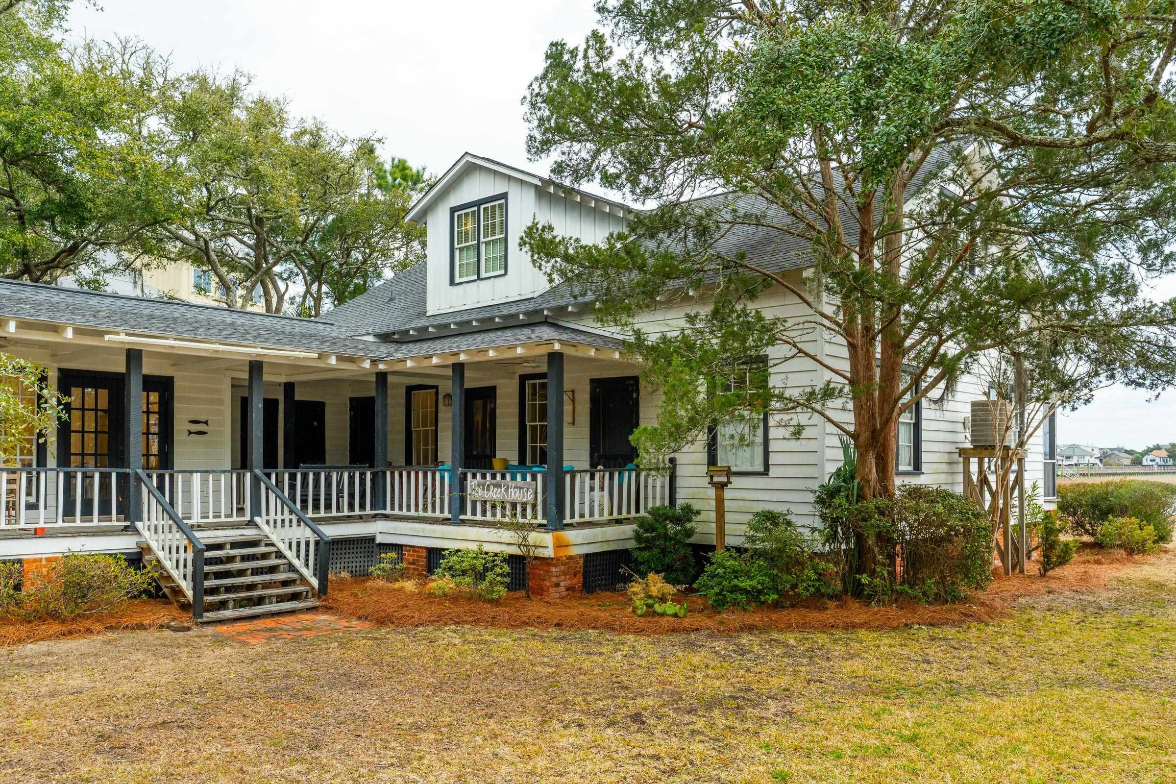 44 Hook Dr. Property Photo 5