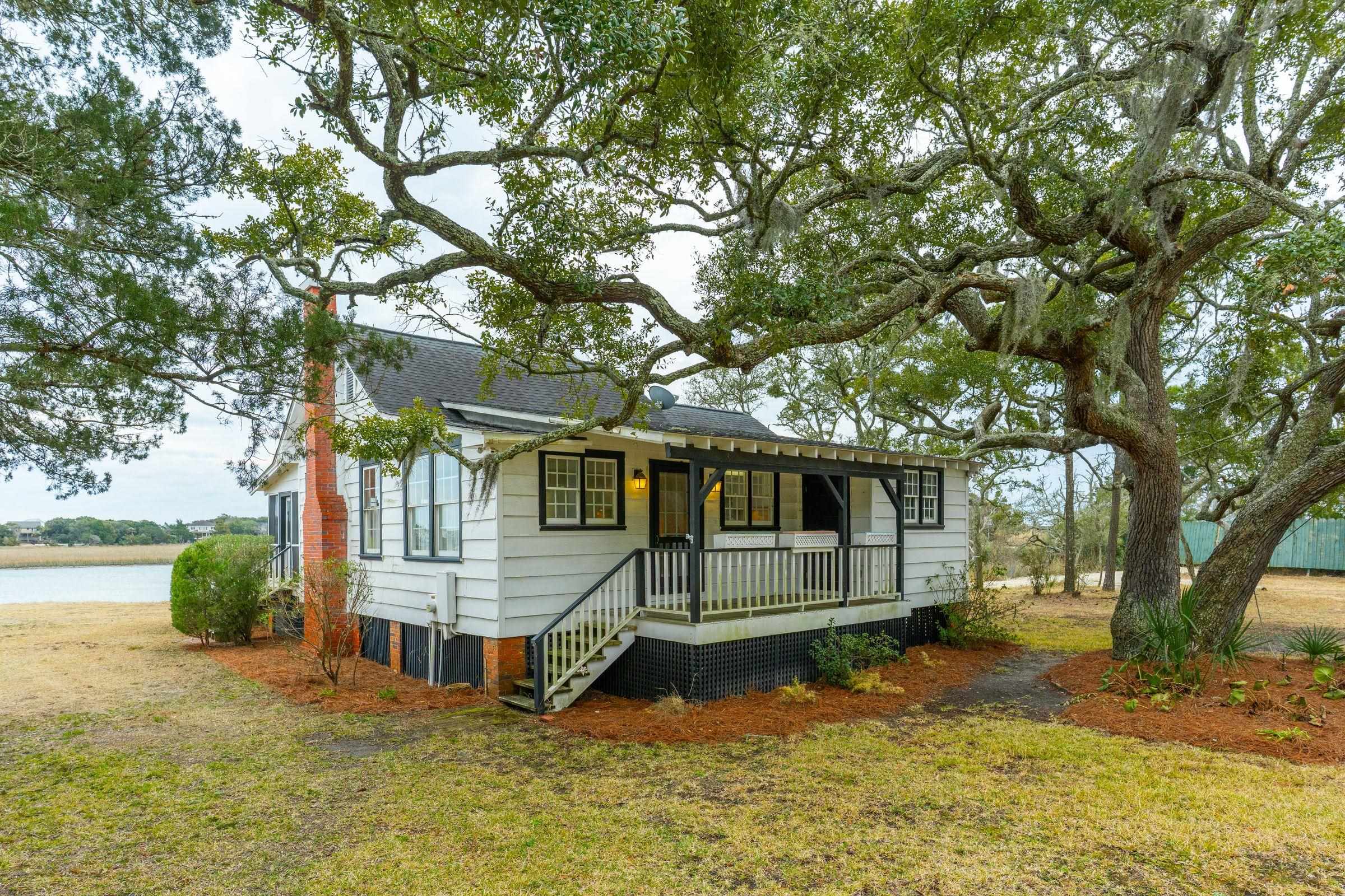 44 Hook Dr. Property Photo 40