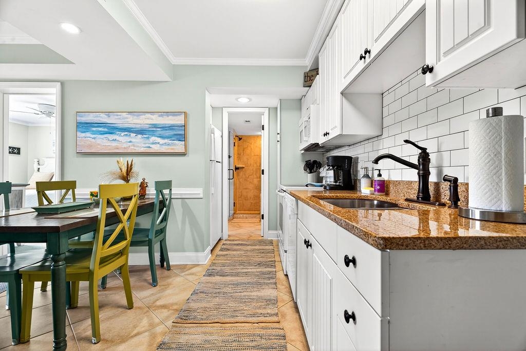 14290 Ocean Highway Property Photo 4