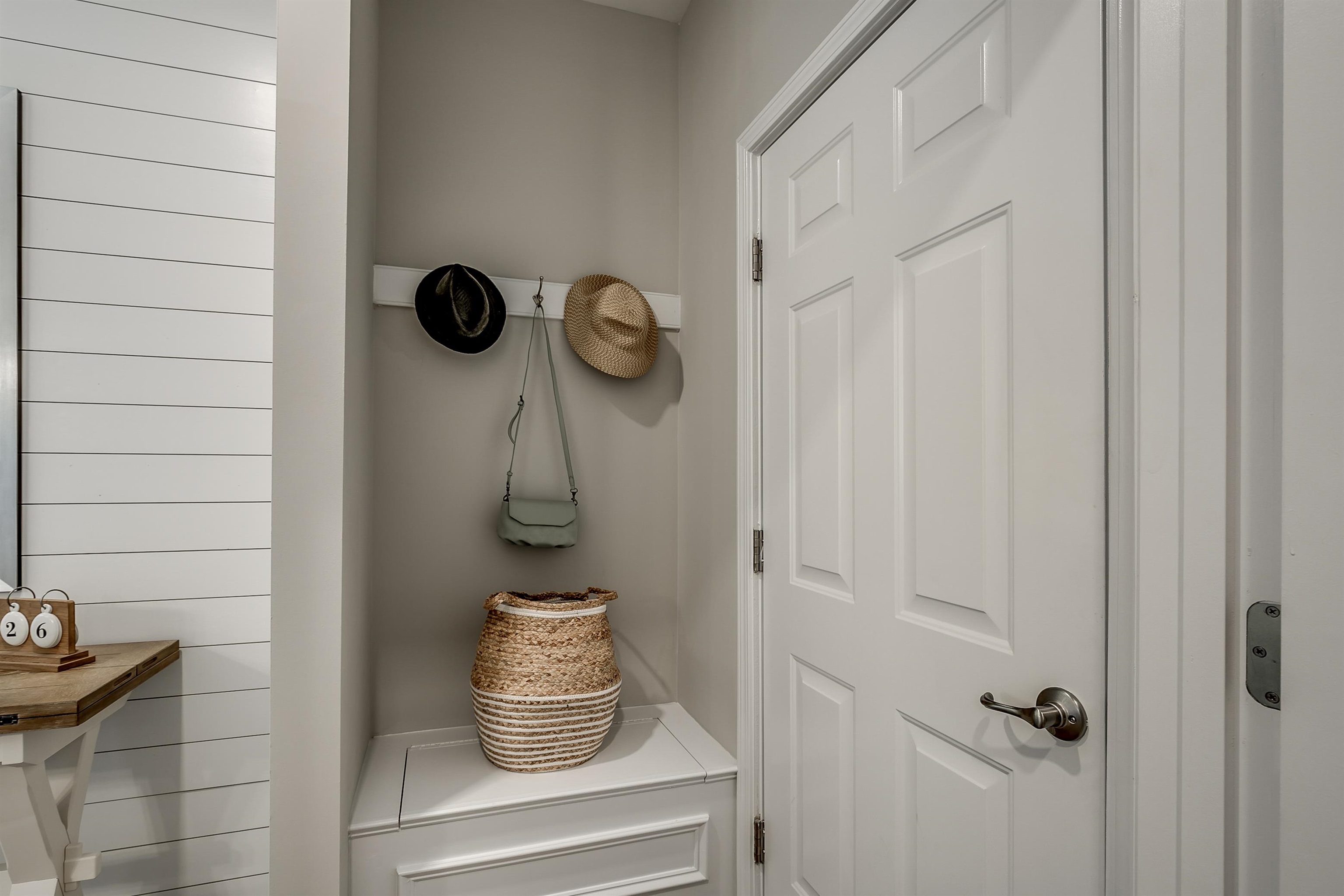 2642 Hartington St Property Photo 10