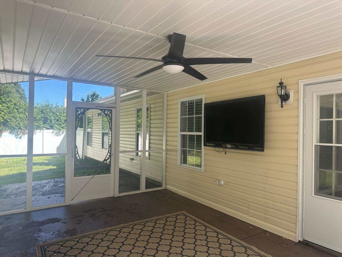 1616 Langley Dr. Property Photo 10