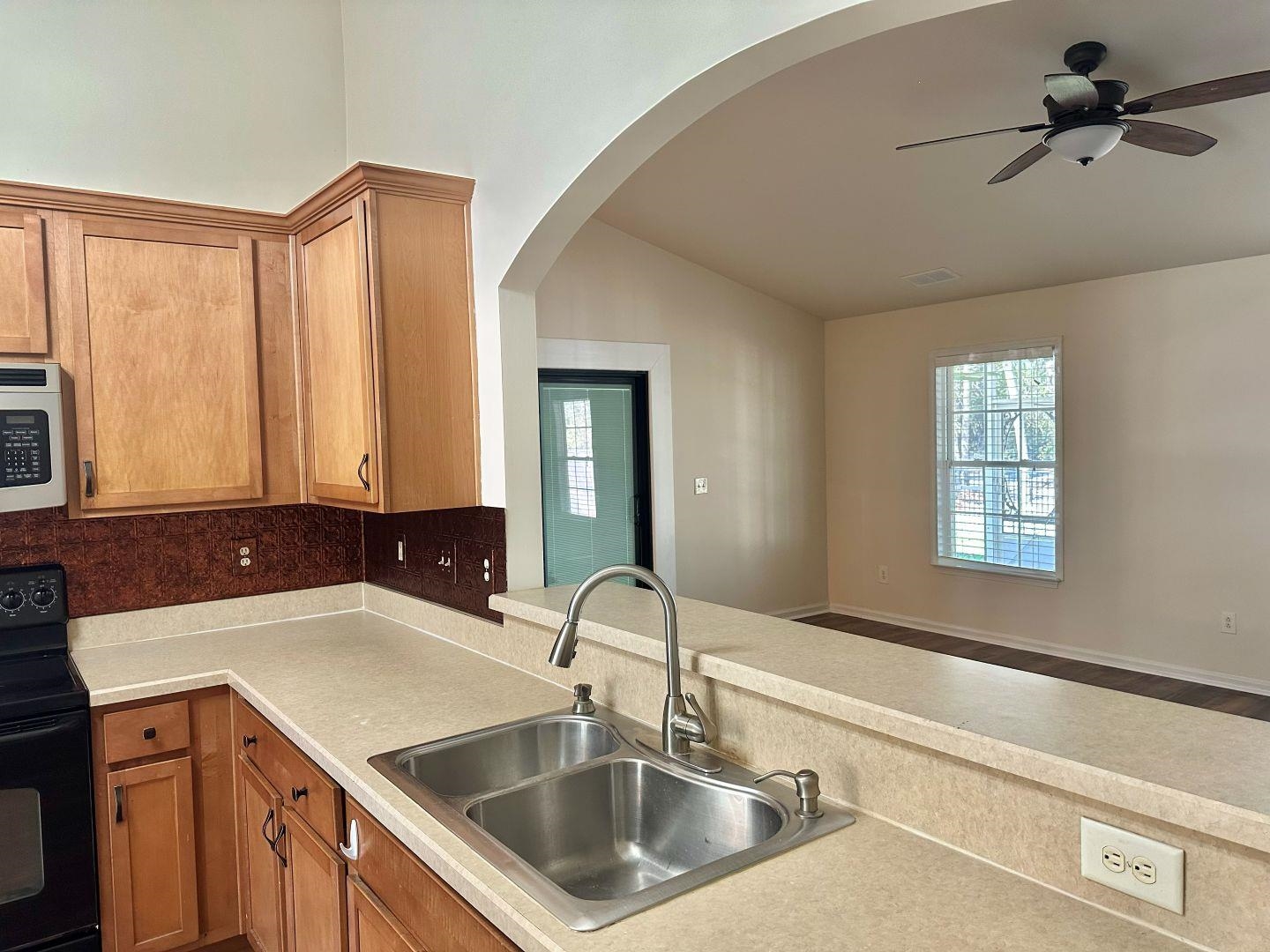 1616 Langley Dr. Property Photo 19