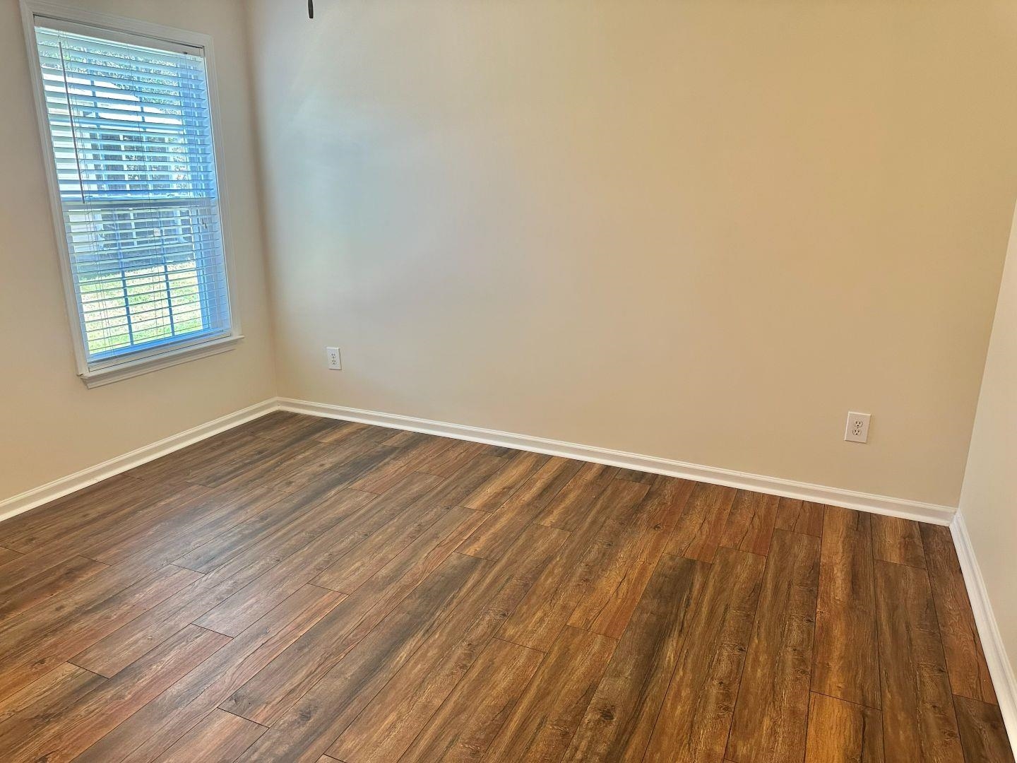 1616 Langley Dr. Property Photo 26