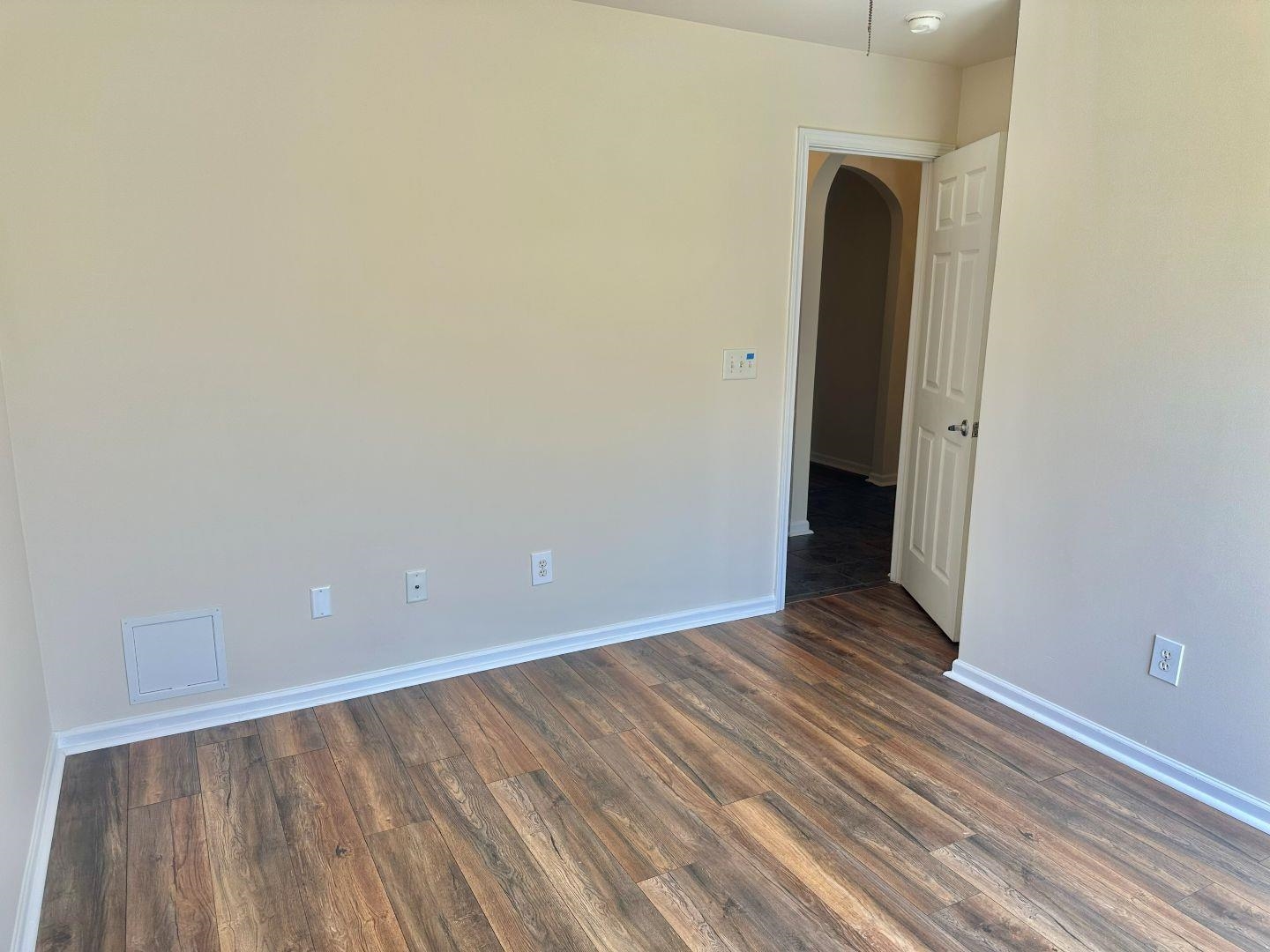 1616 Langley Dr. Property Photo 27