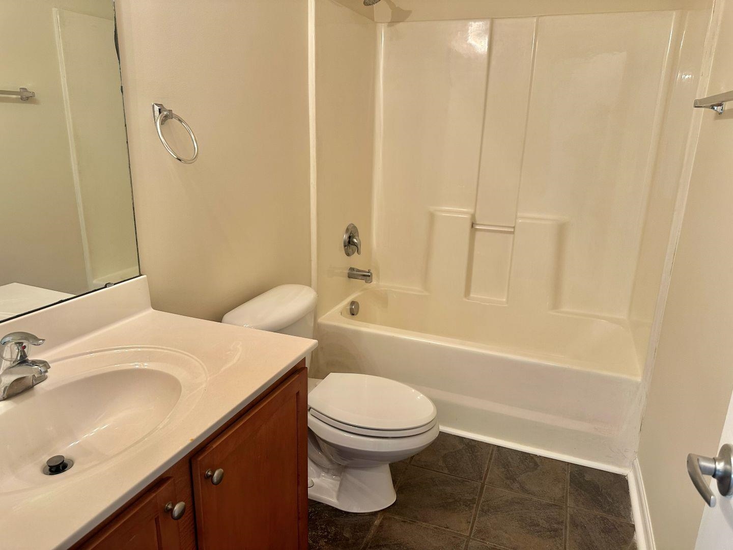 1616 Langley Dr. Property Photo 28